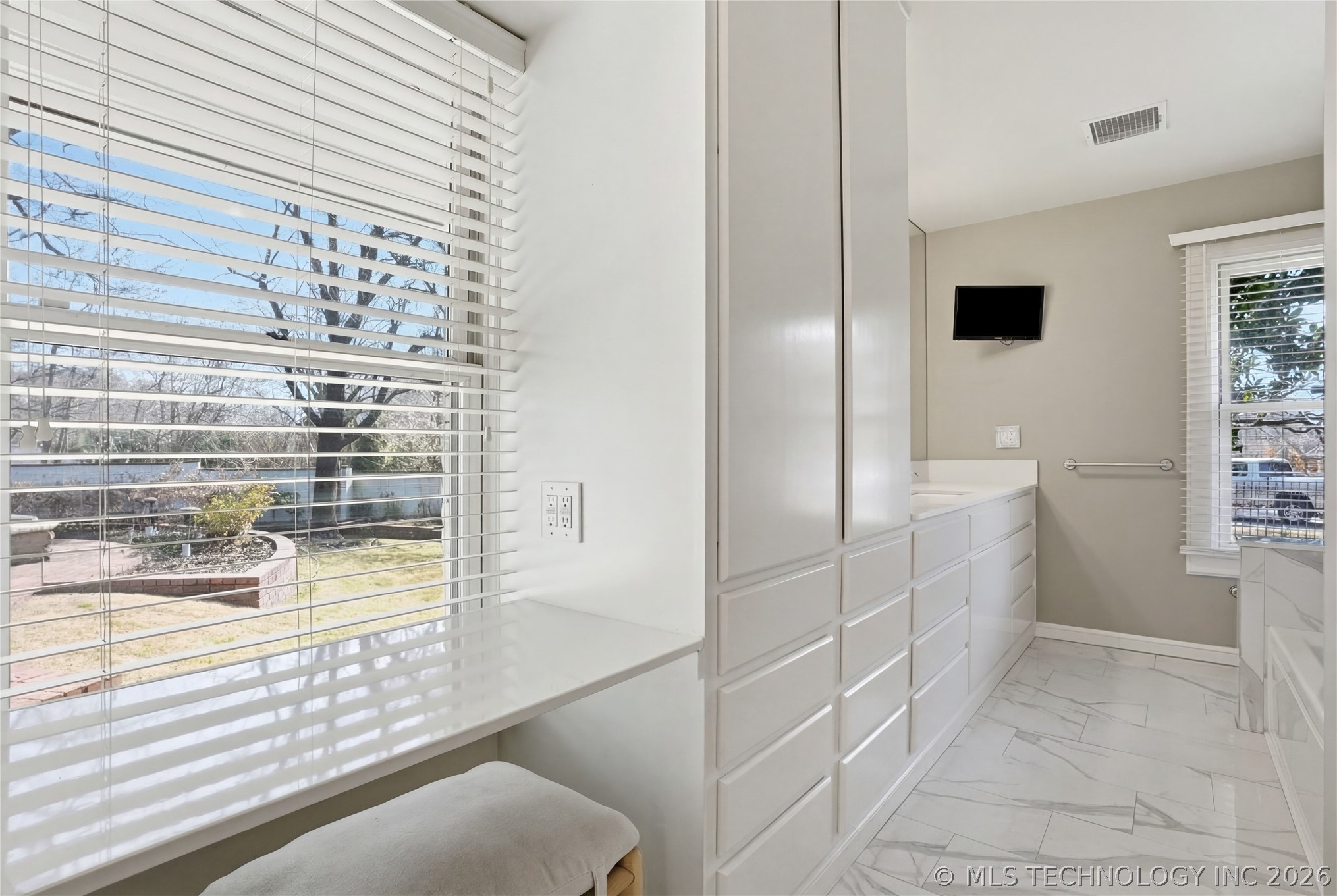 4123 S Victor Court Property Photo 52