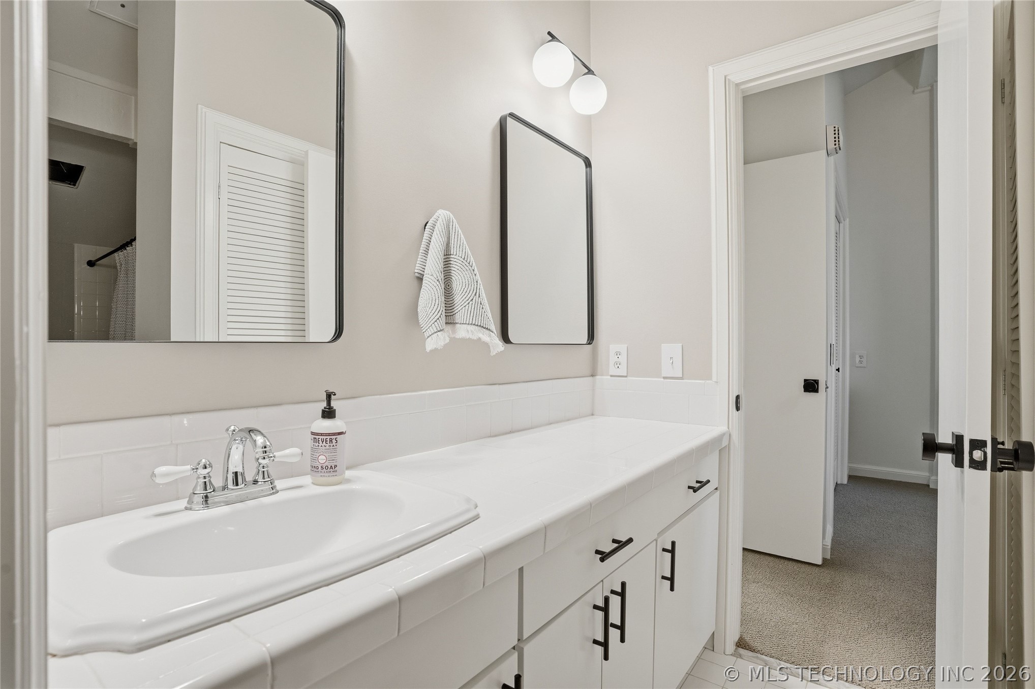 4123 S Victor Court Property Photo 60
