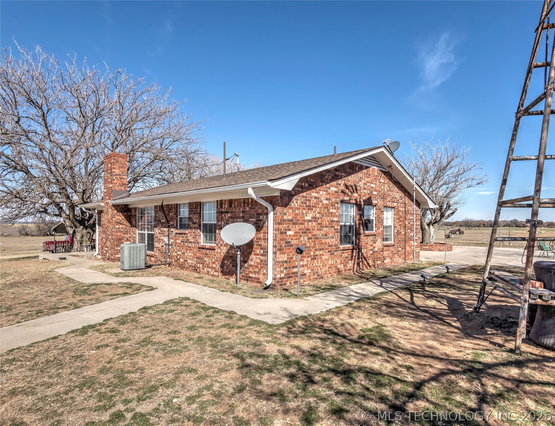 13160 E 2150 Property Photo 6