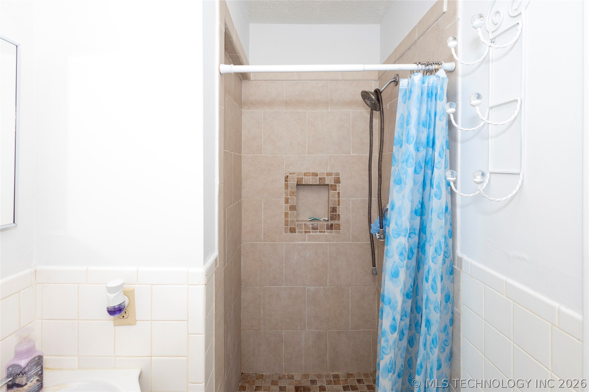 13160 E 2150 Property Photo 24