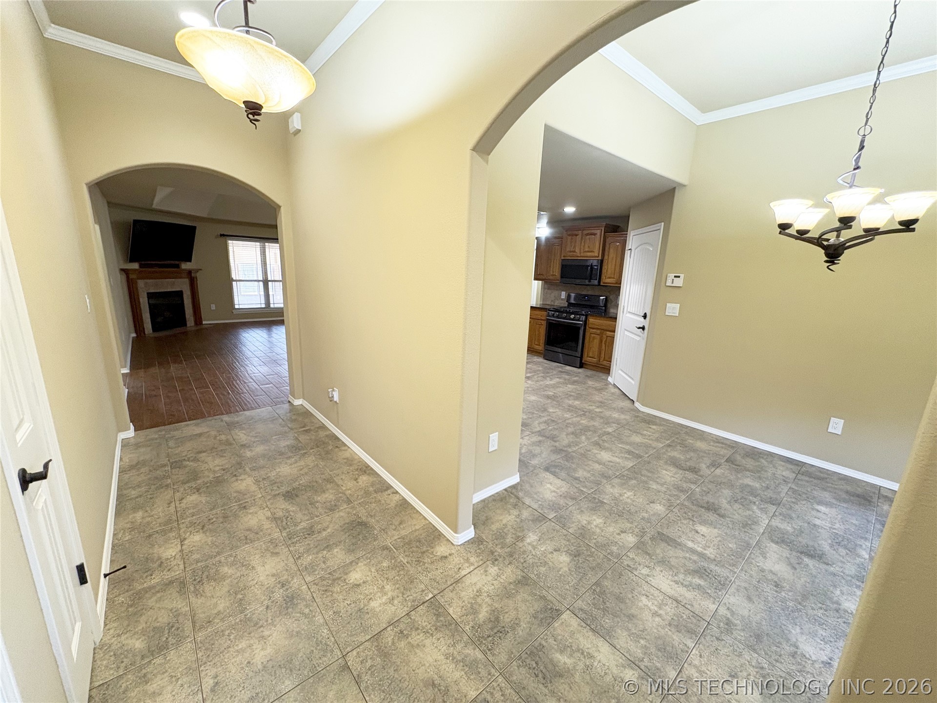 14508 S Justin Avenue Property Photo 4