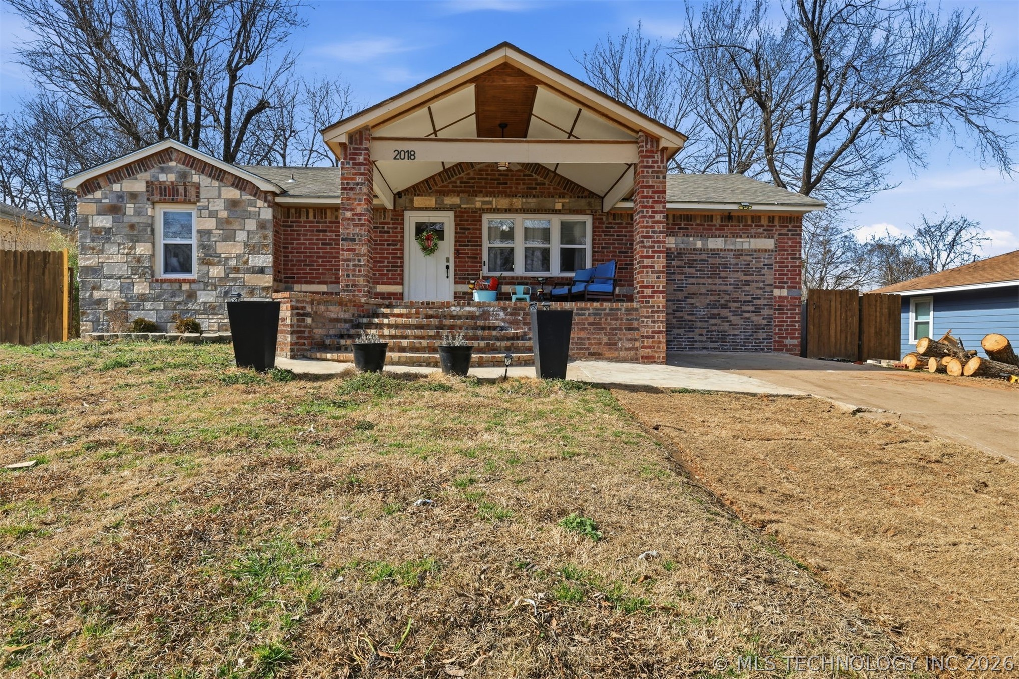 2018 N Delaware Place Property Photo 3
