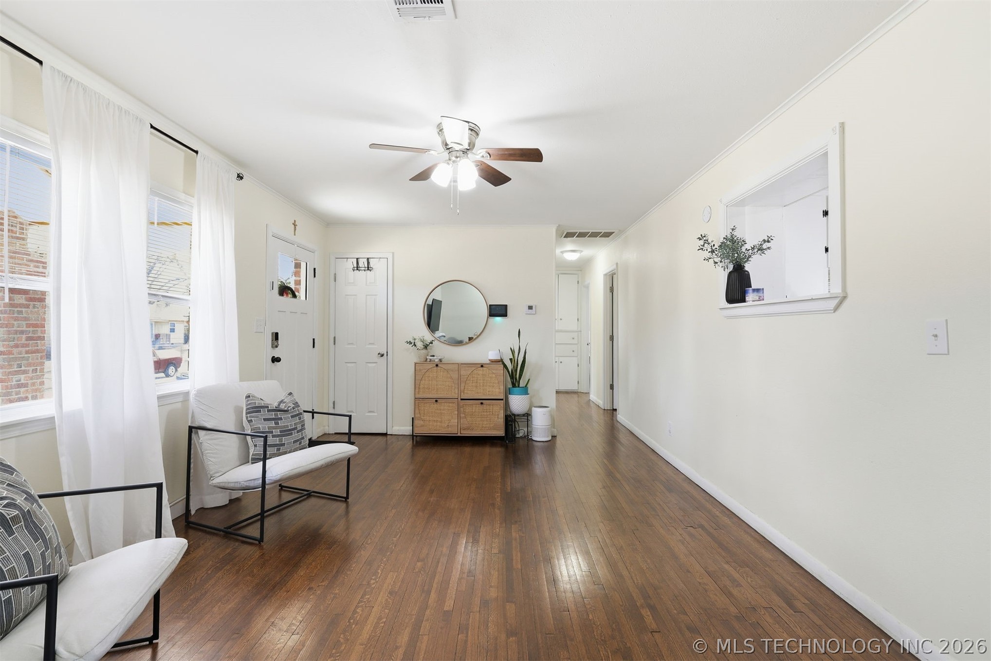 2018 N Delaware Place Property Photo 6