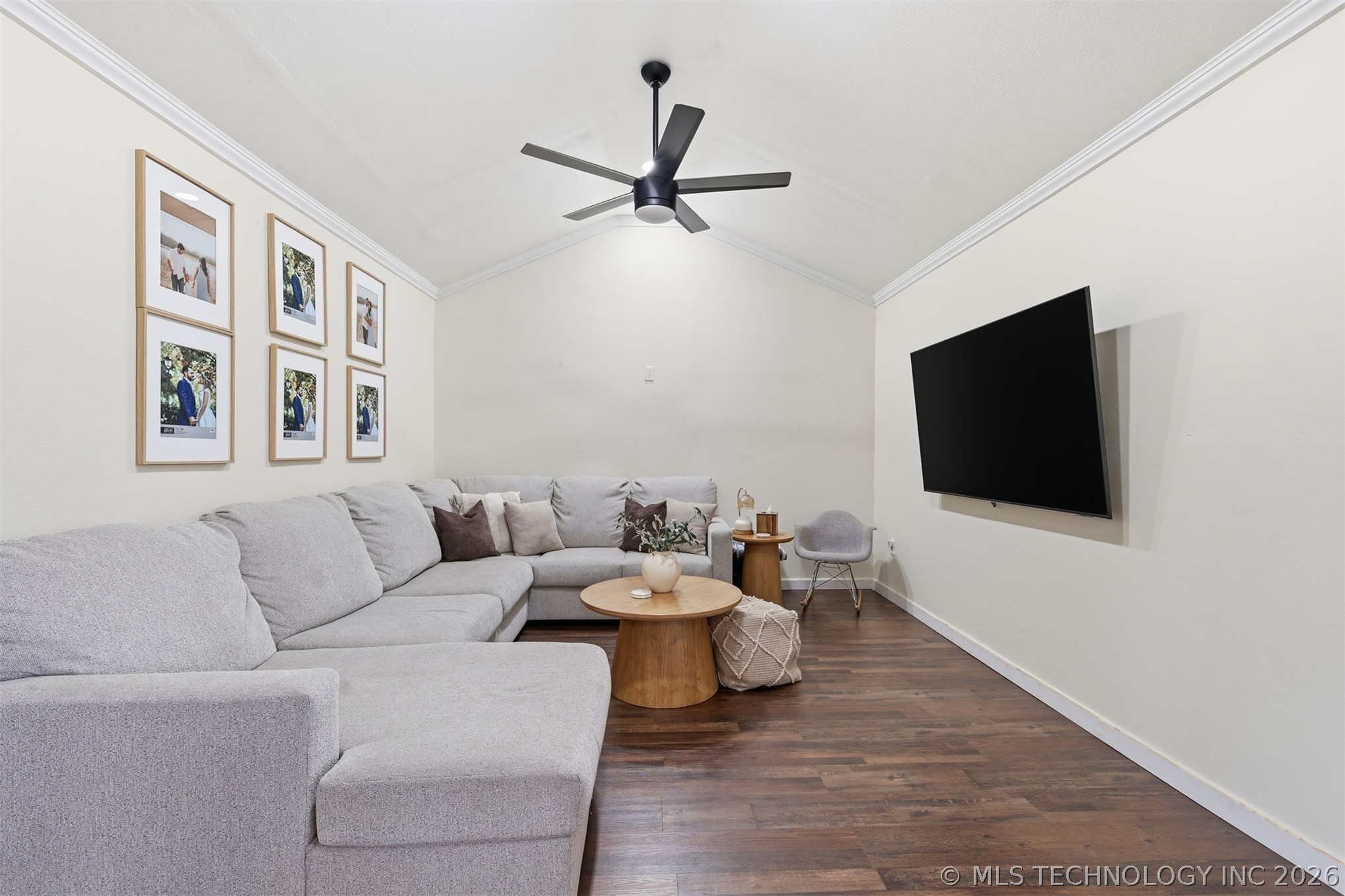 2018 N Delaware Place Property Photo 7