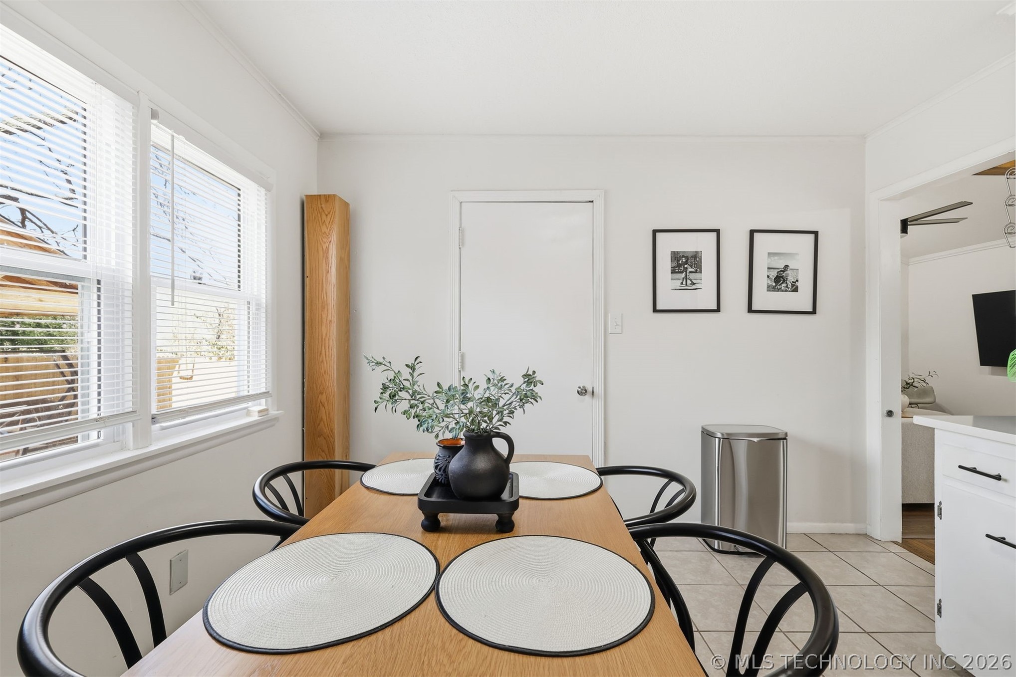 2018 N Delaware Place Property Photo 11