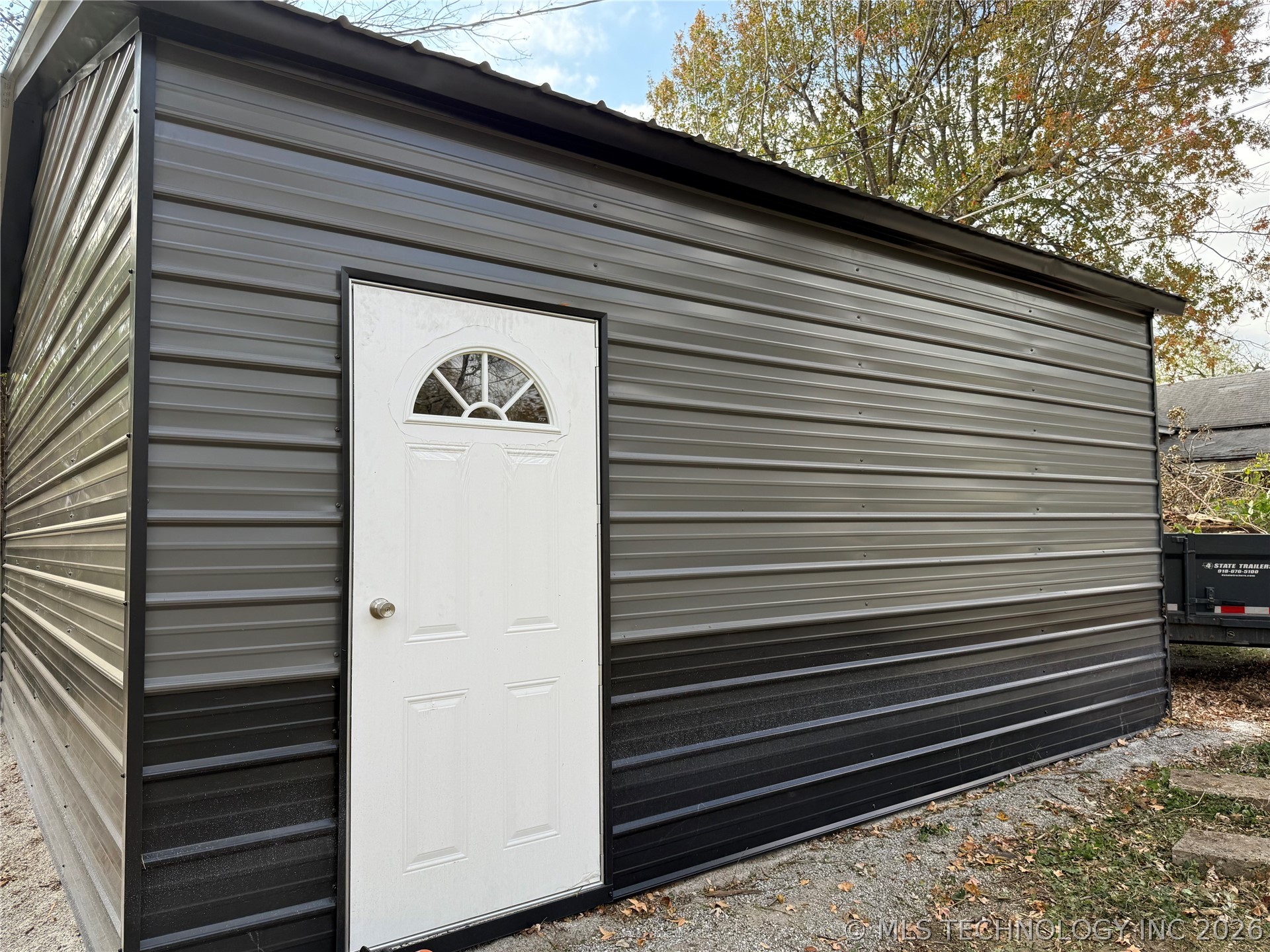 405 N Smith Street Property Photo 17