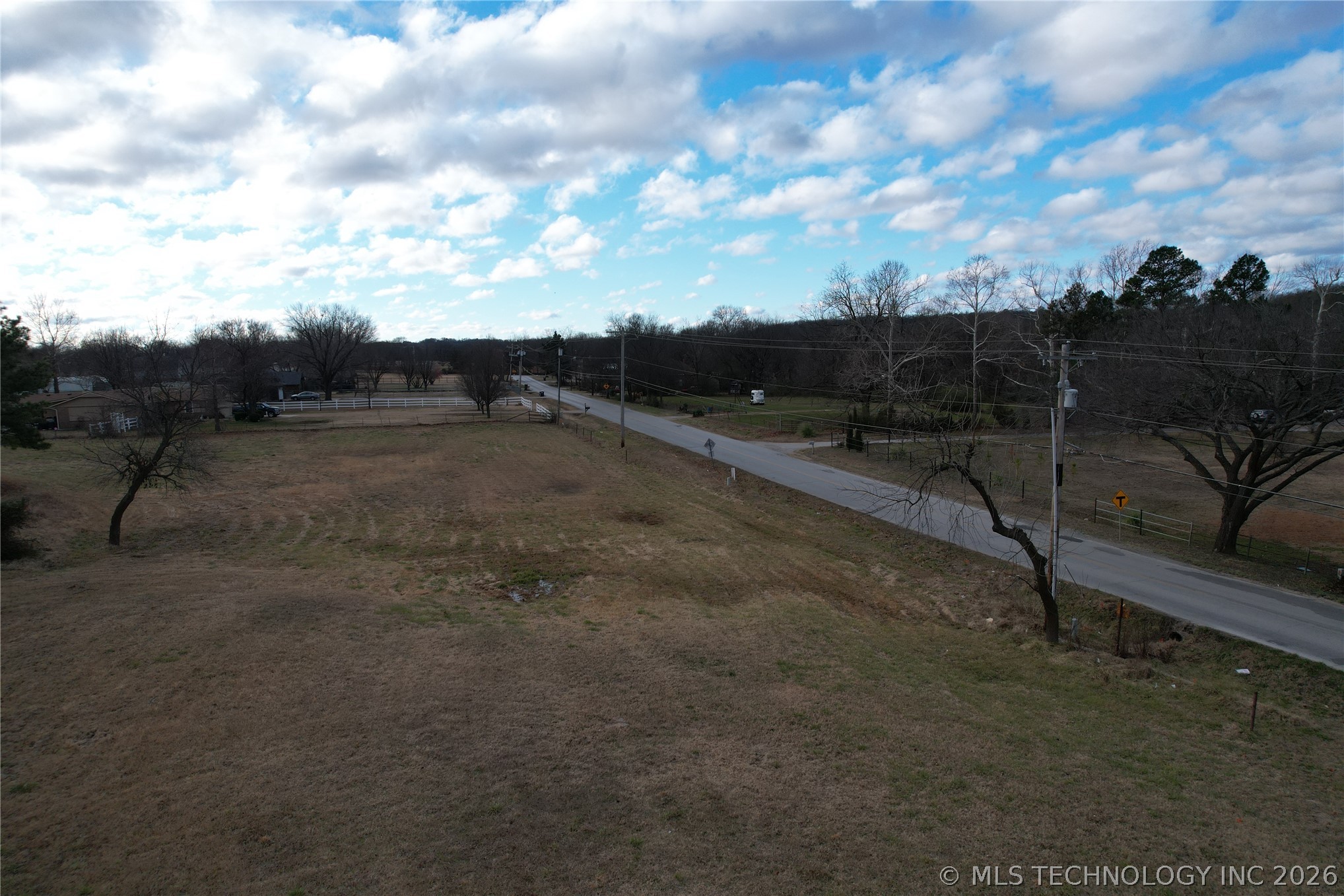 10917 W 33rd Avenue W Property Photo 8