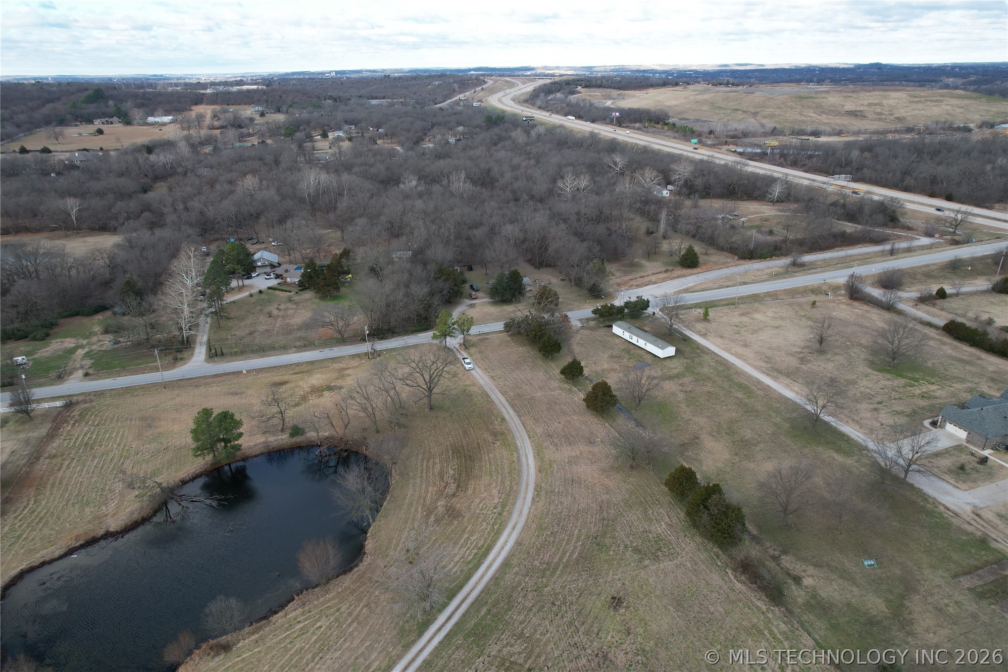 10917 W 33rd Avenue W Property Photo 9
