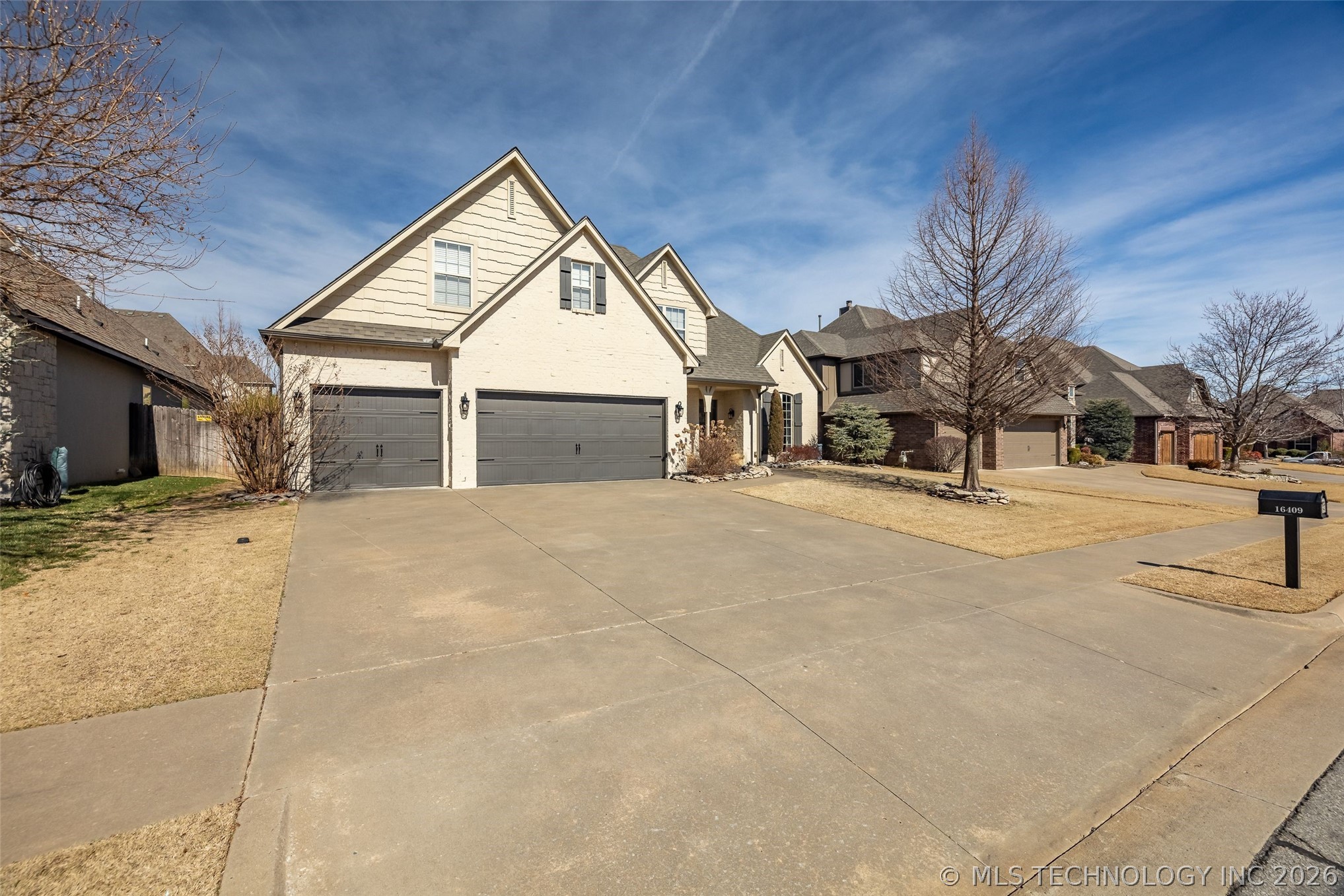 16409 E 48th Street Property Photo 3