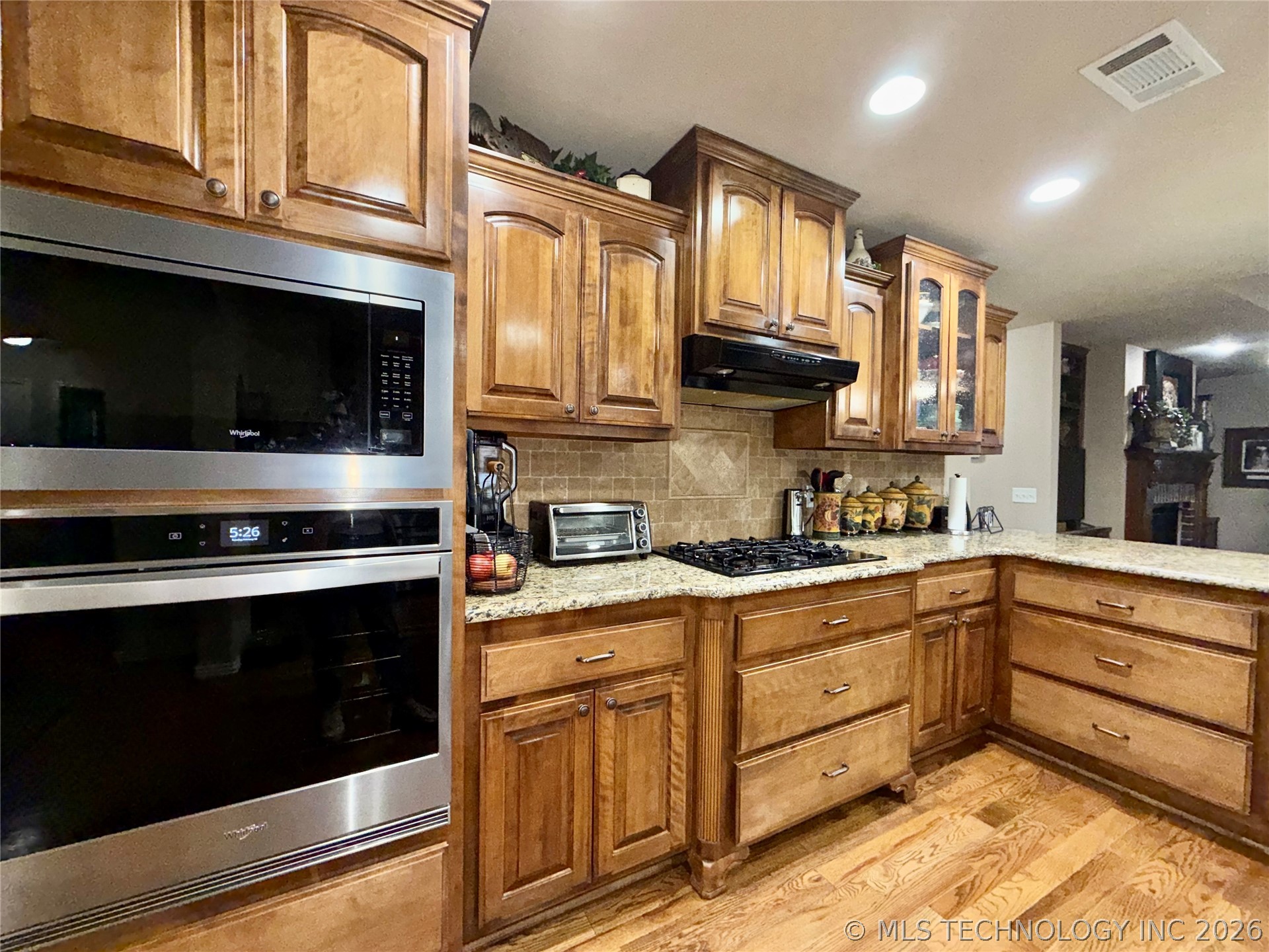 2103 S 1st Place Property Photo 7