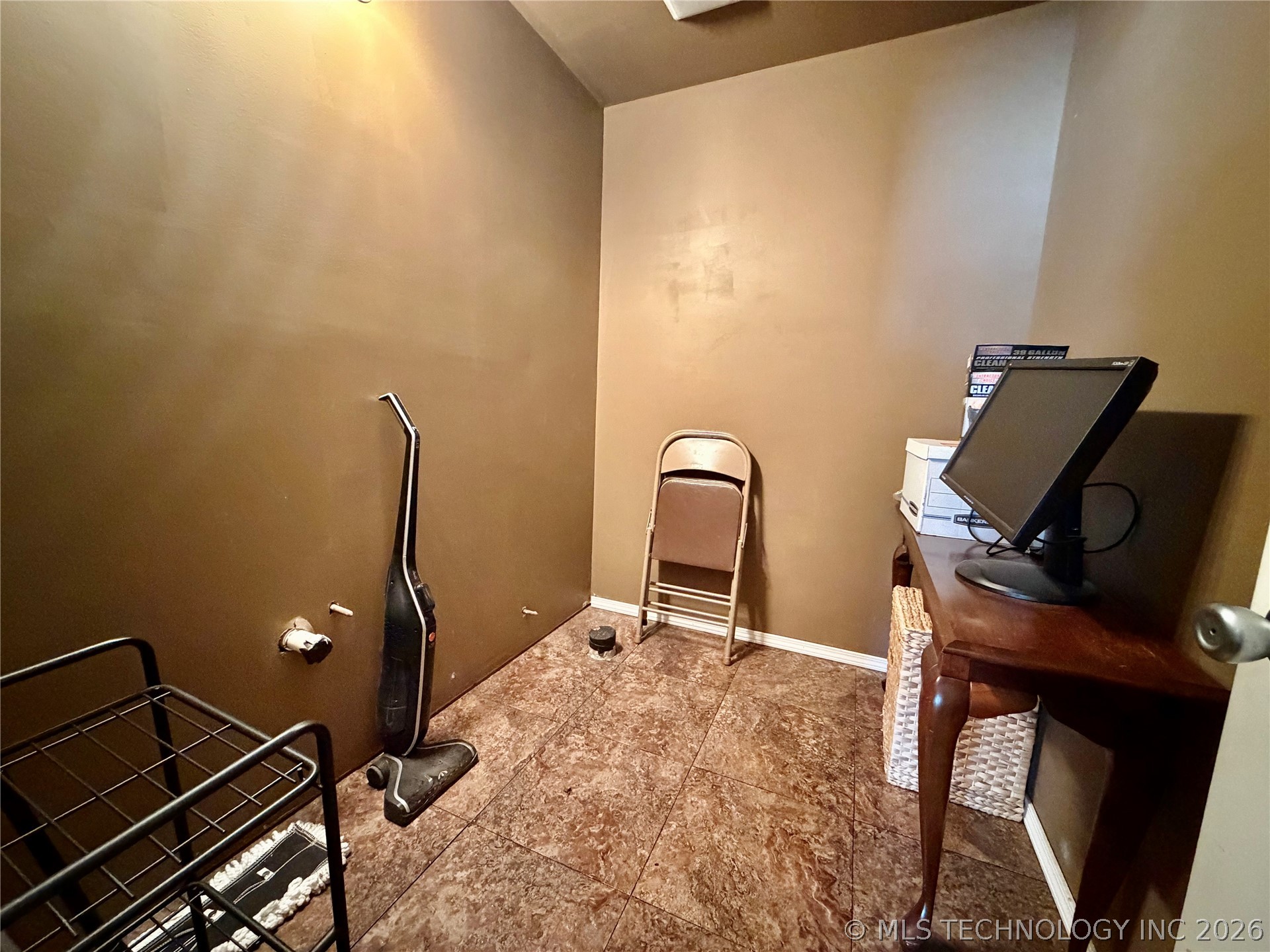 2103 S 1st Place Property Photo 29