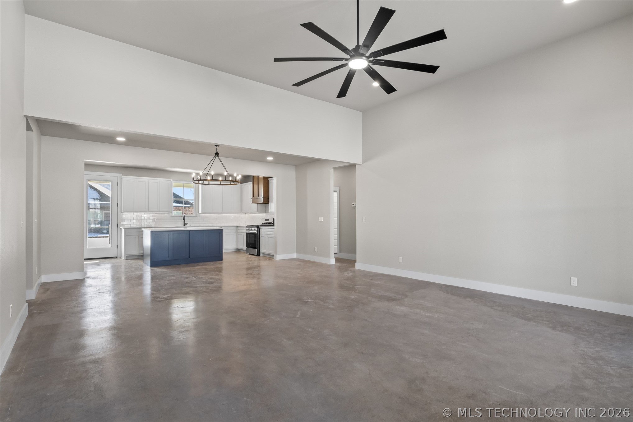 3618 W Evergreen Street Property Photo 5