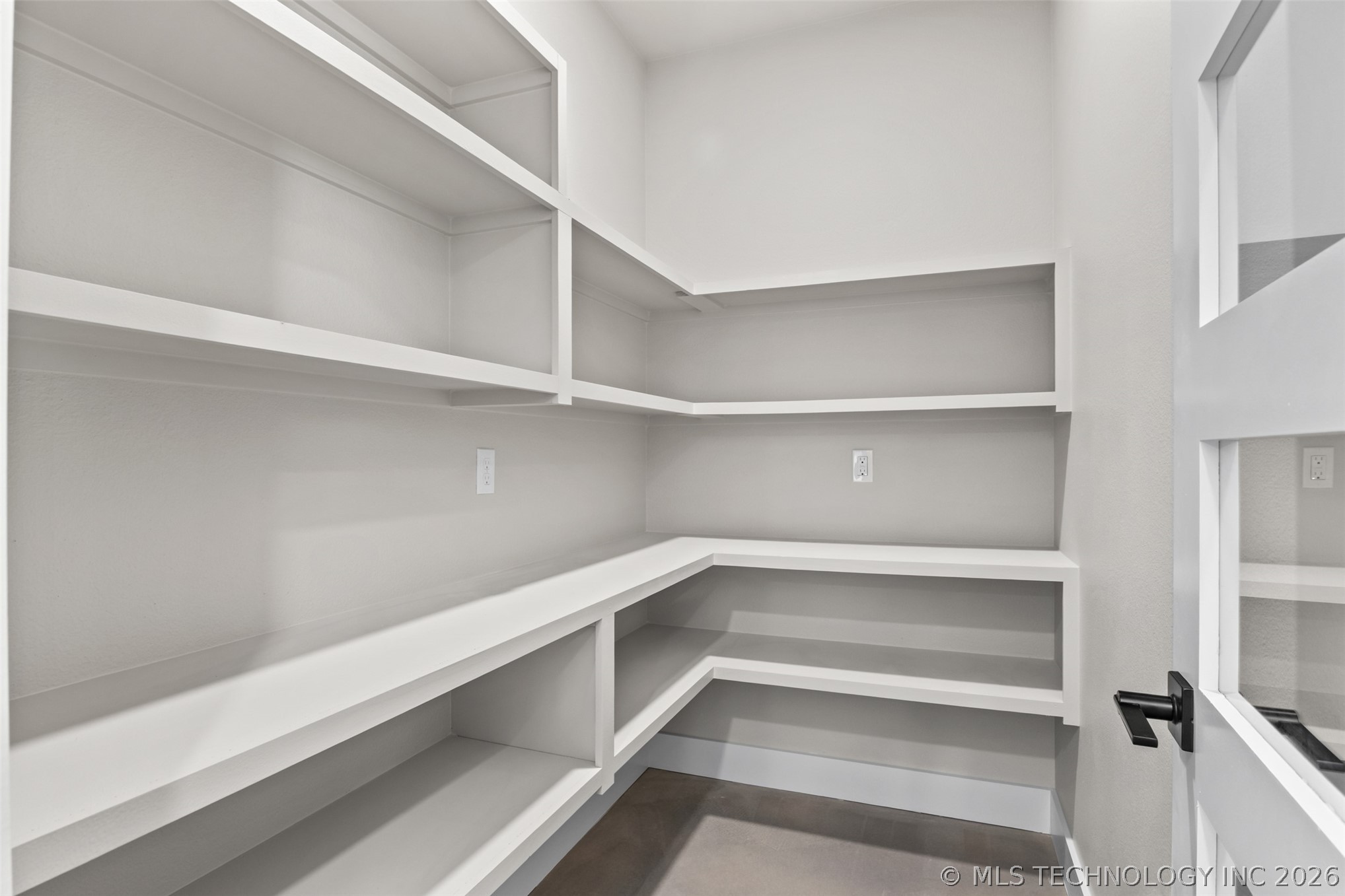 3618 W Evergreen Street Property Photo 19