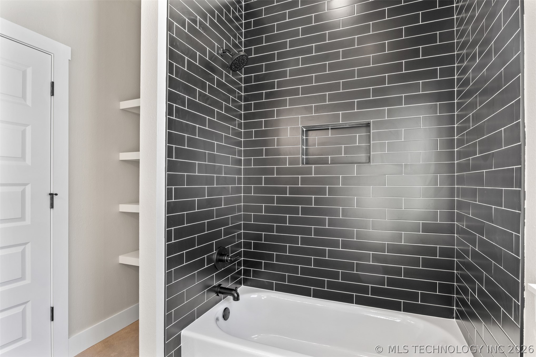 3618 W Evergreen Street Property Photo 38