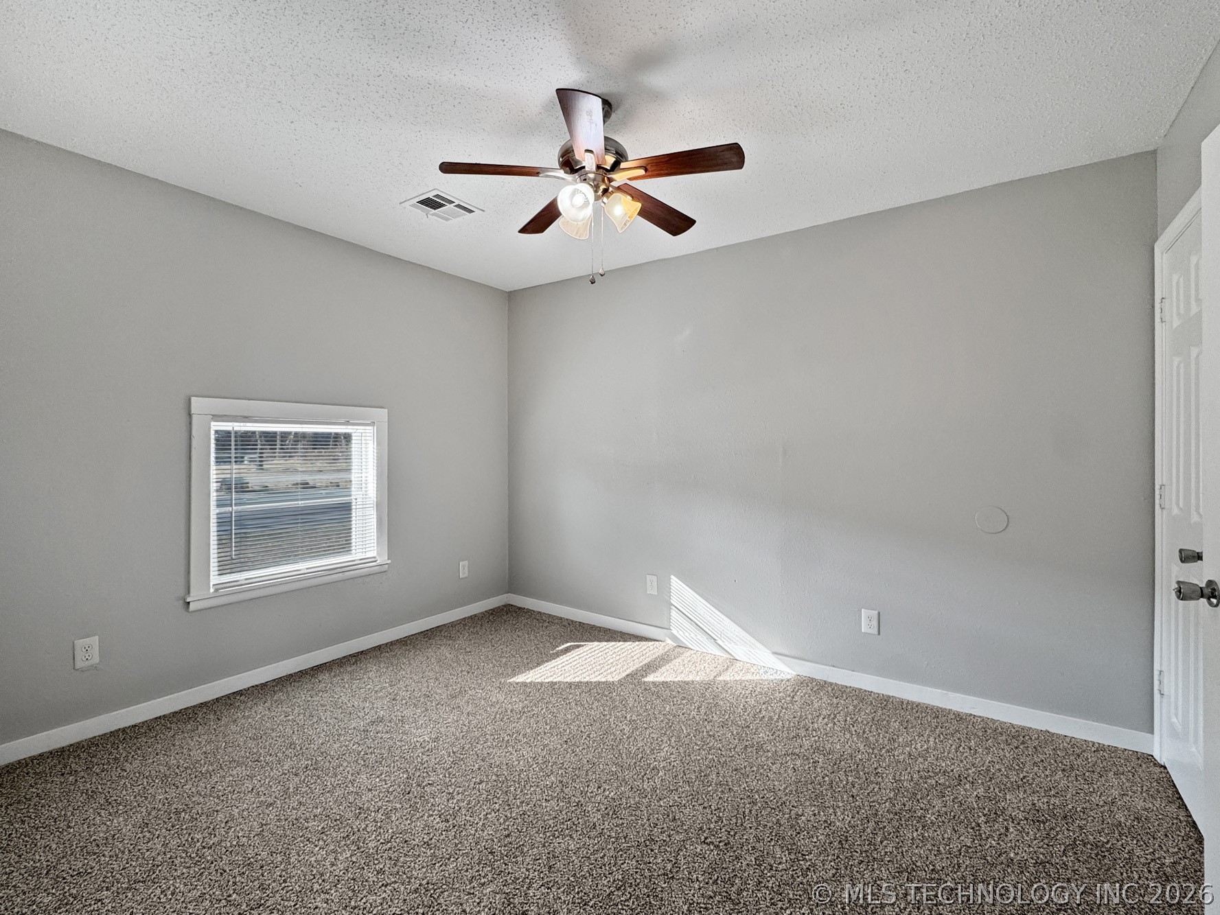 4107 N Frankfort Avenue Property Photo 10