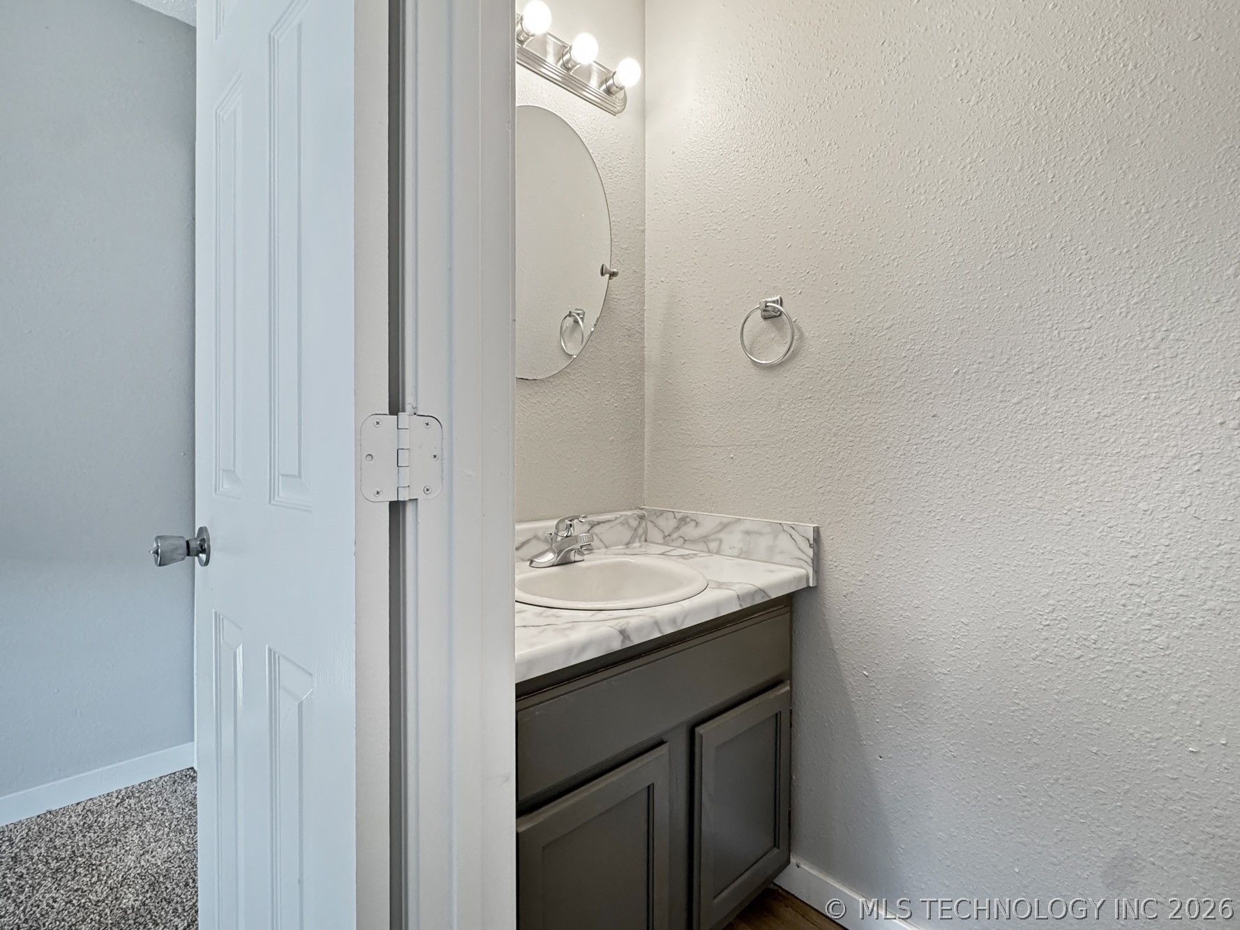 4107 N Frankfort Avenue Property Photo 12