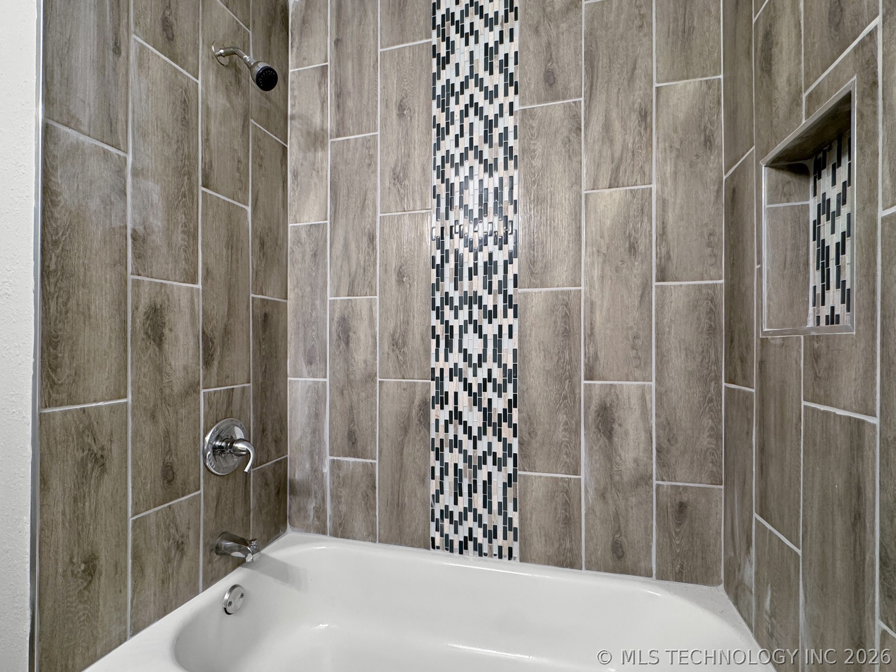 4107 N Frankfort Avenue Property Photo 16