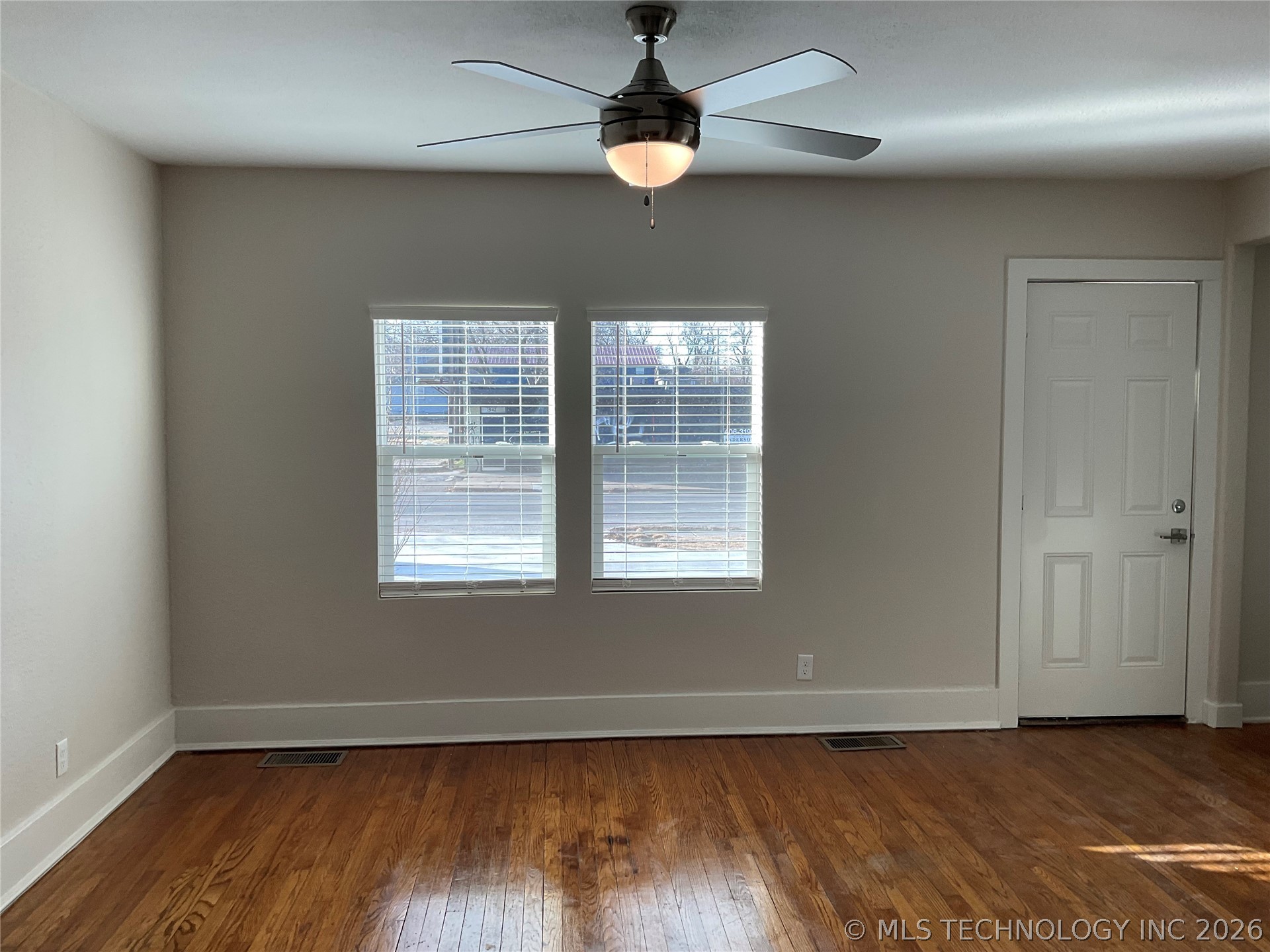 1349 E 6th Street Property Photo 6