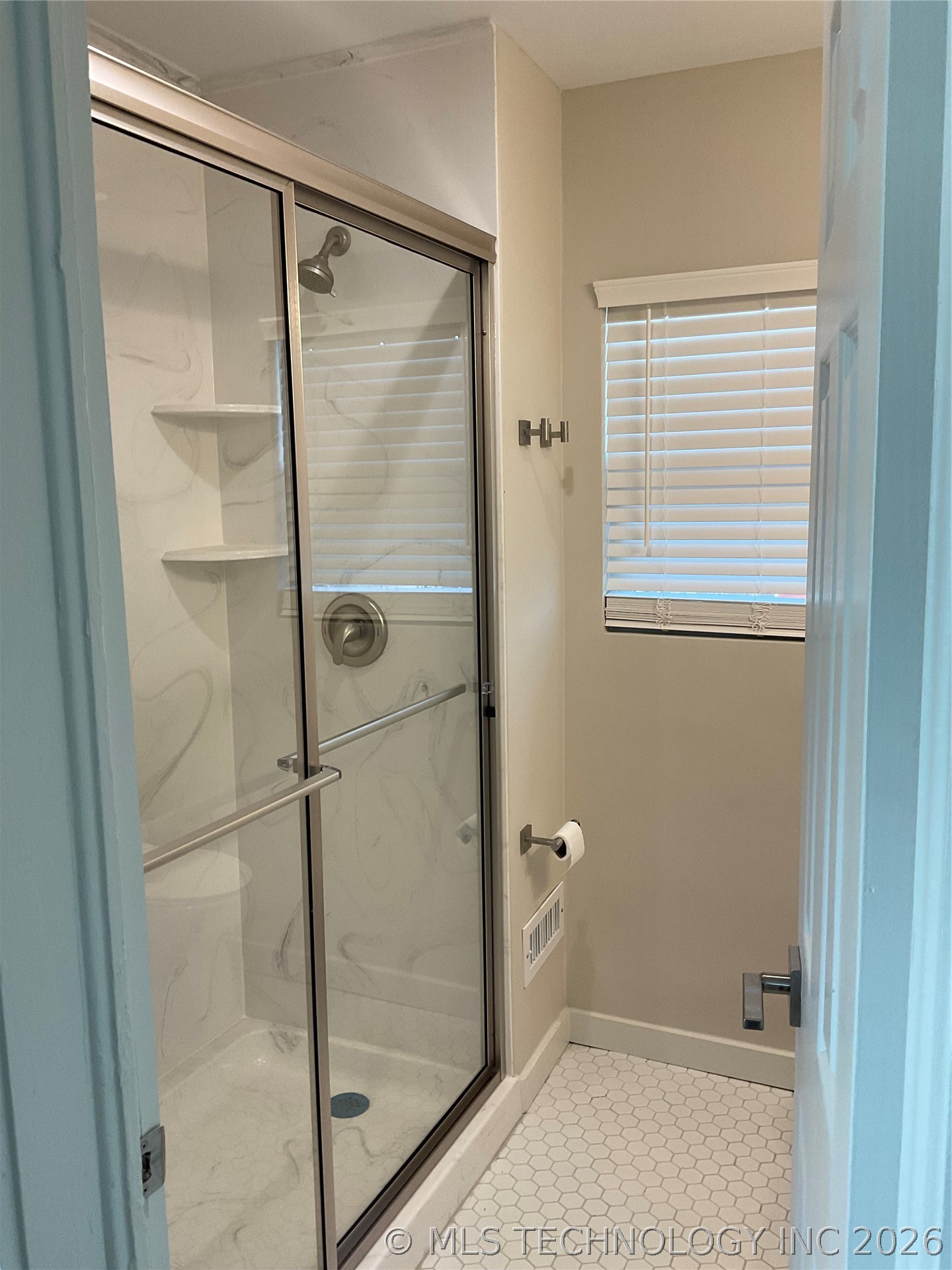 1349 E 6th Street Property Photo 13