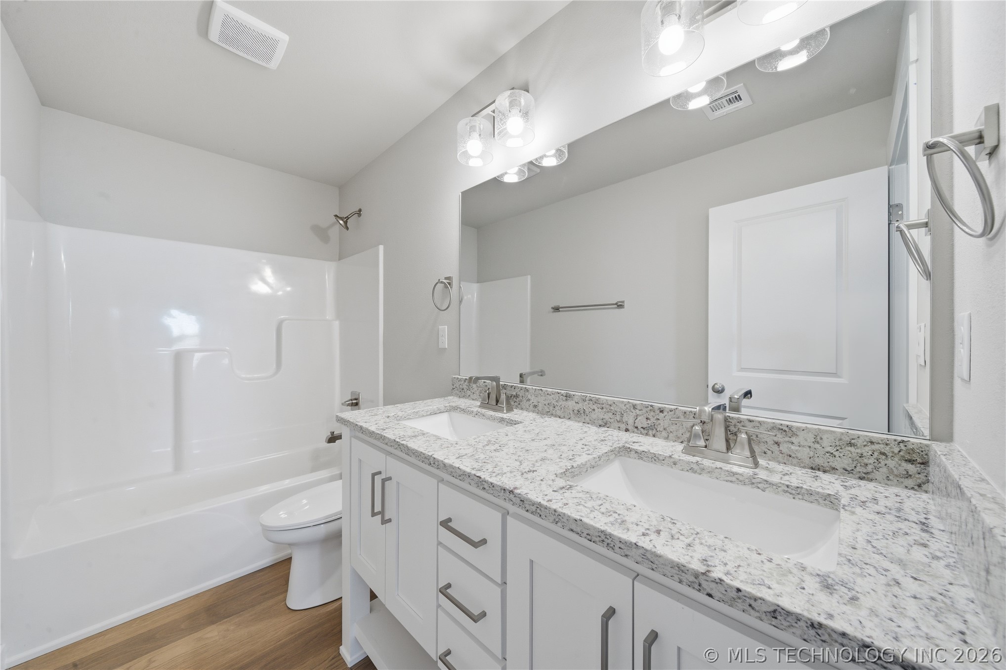 14631 E 39th Place S Property Photo 16