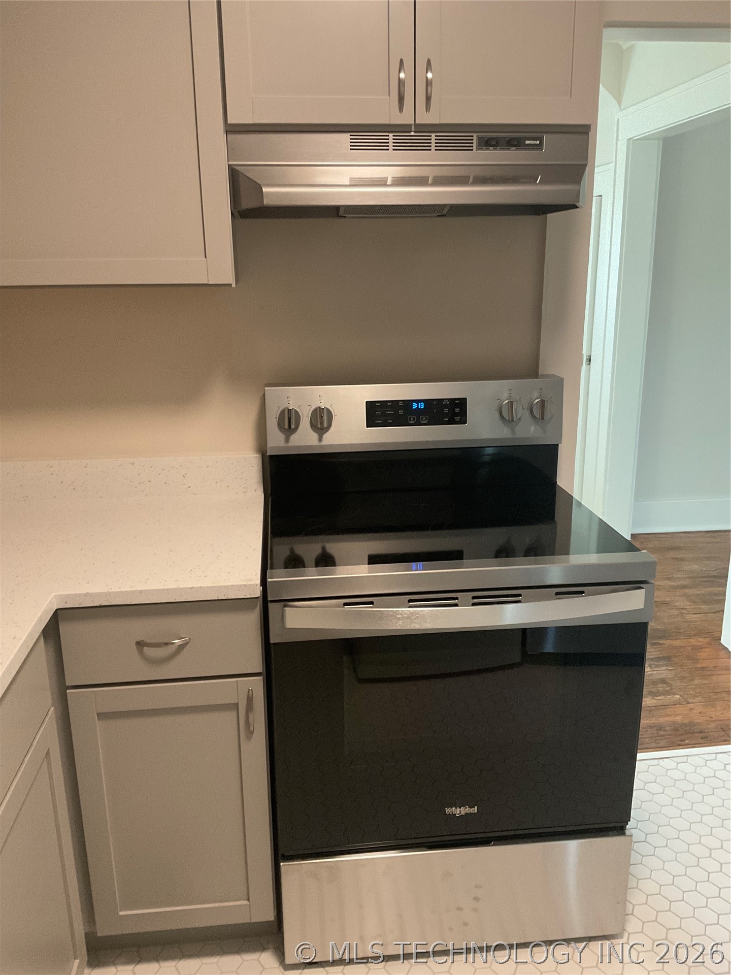 1351 E 6th Street Property Photo 7