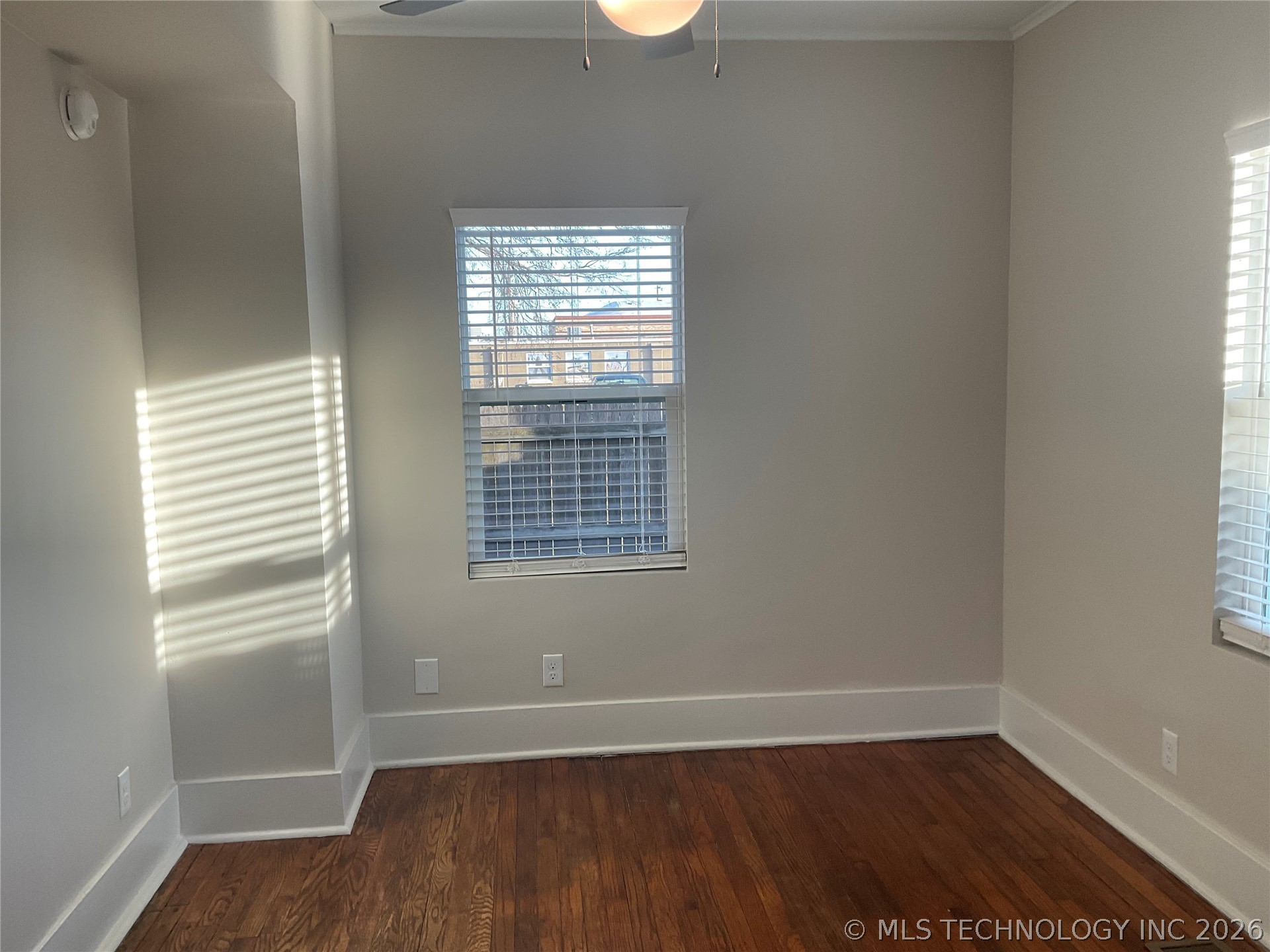 1351 E 6th Street Property Photo 10