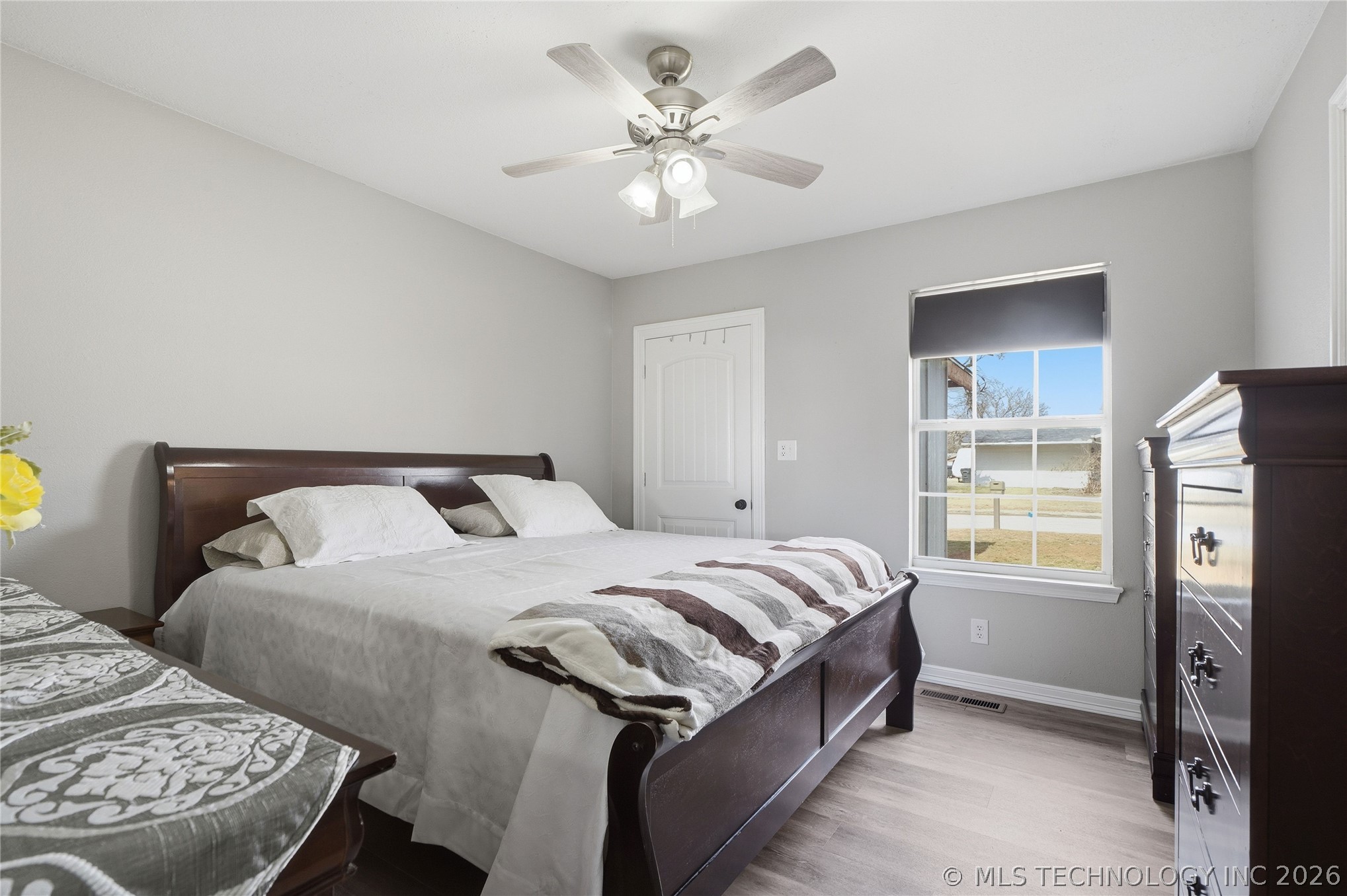 204 E J Street Property Photo 33