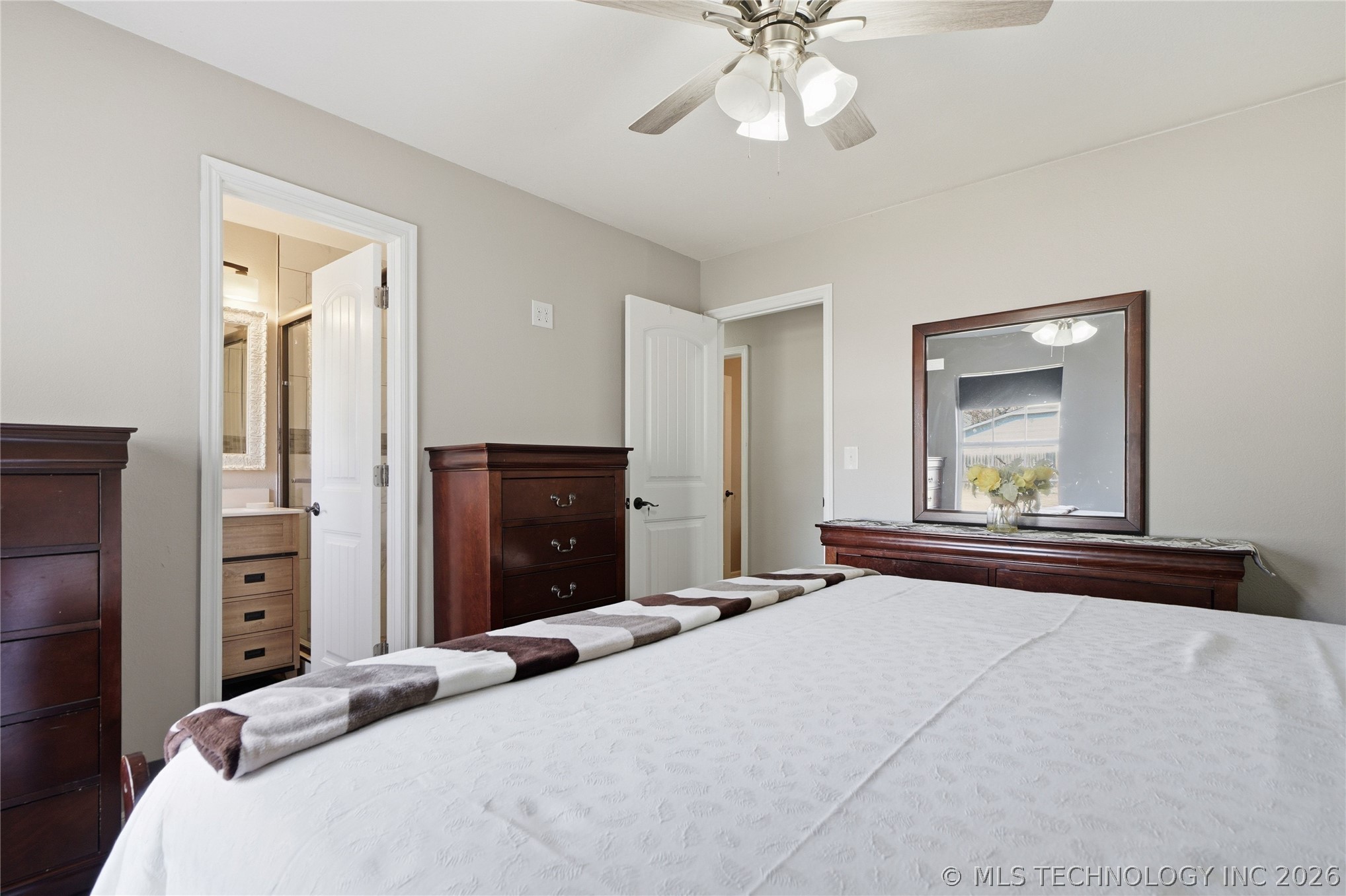 204 E J Street Property Photo 34