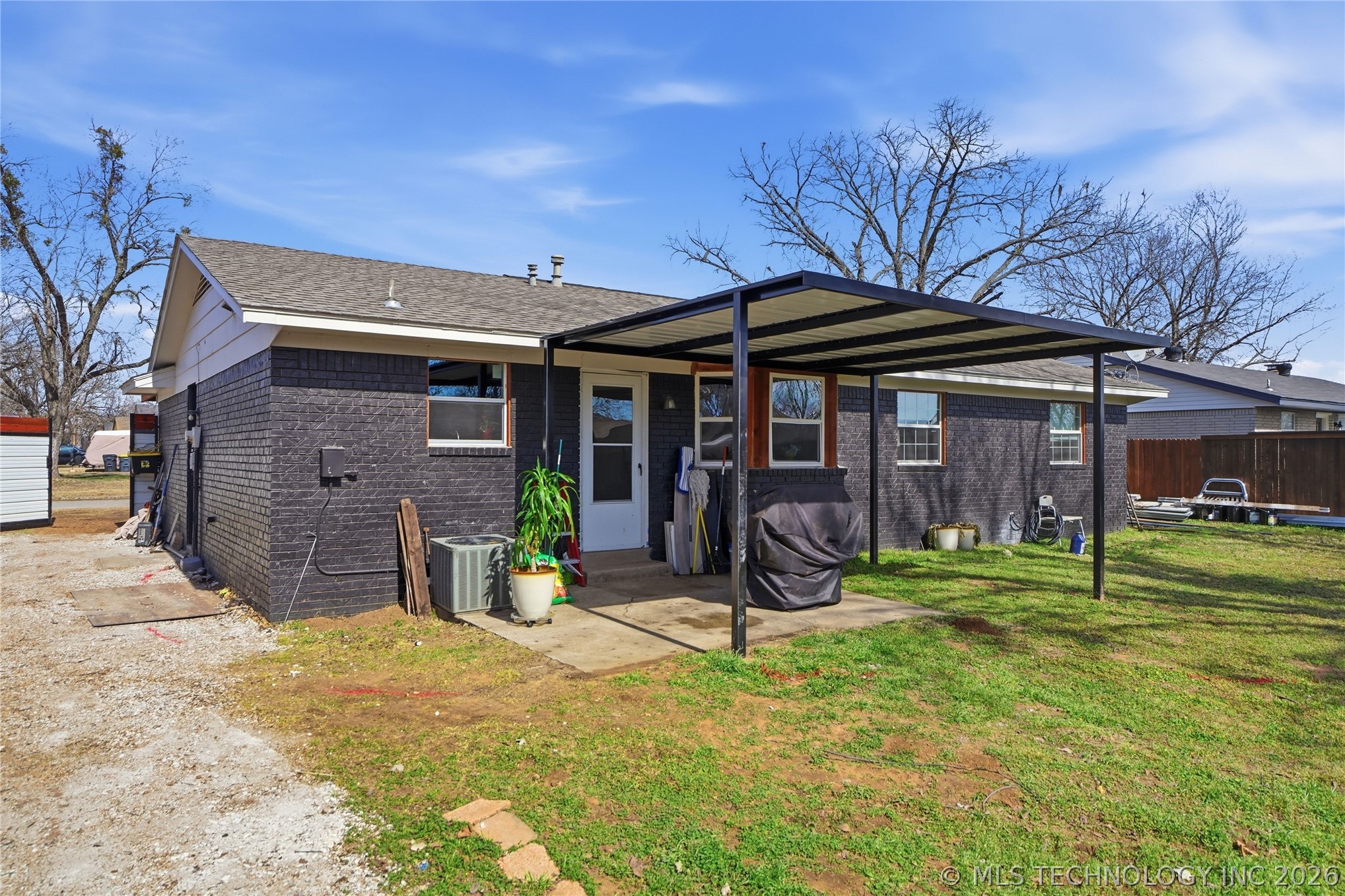 204 E J Street Property Photo 44