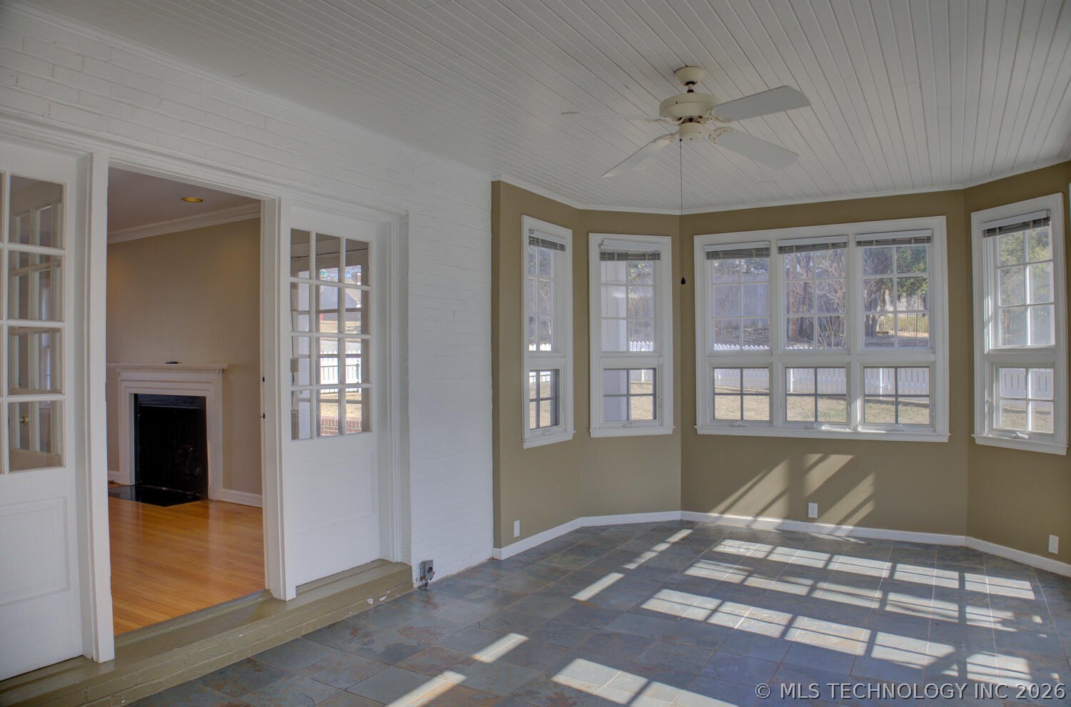 3015 S Madison Avenue Property Photo 11