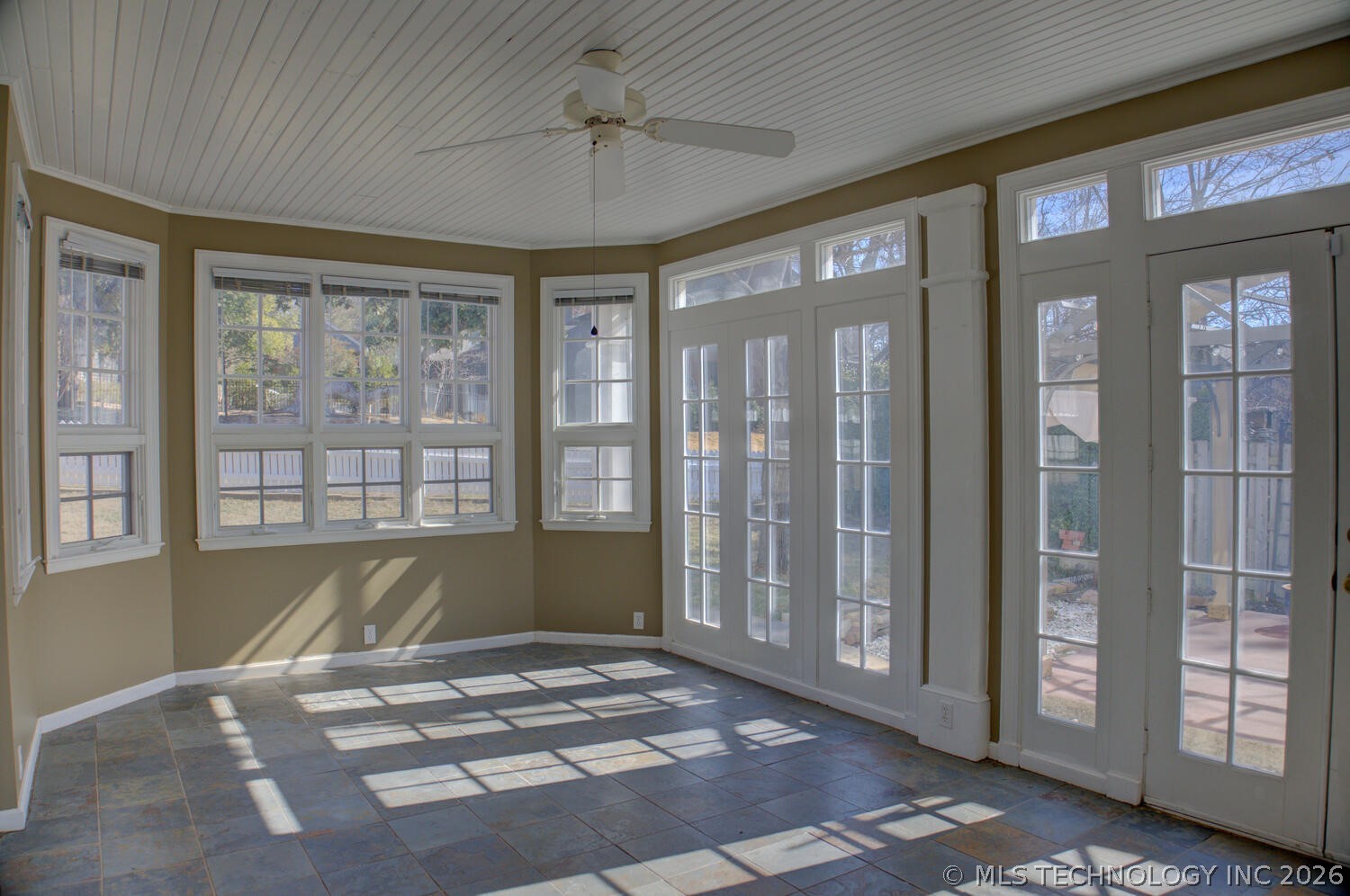 3015 S Madison Avenue Property Photo 12