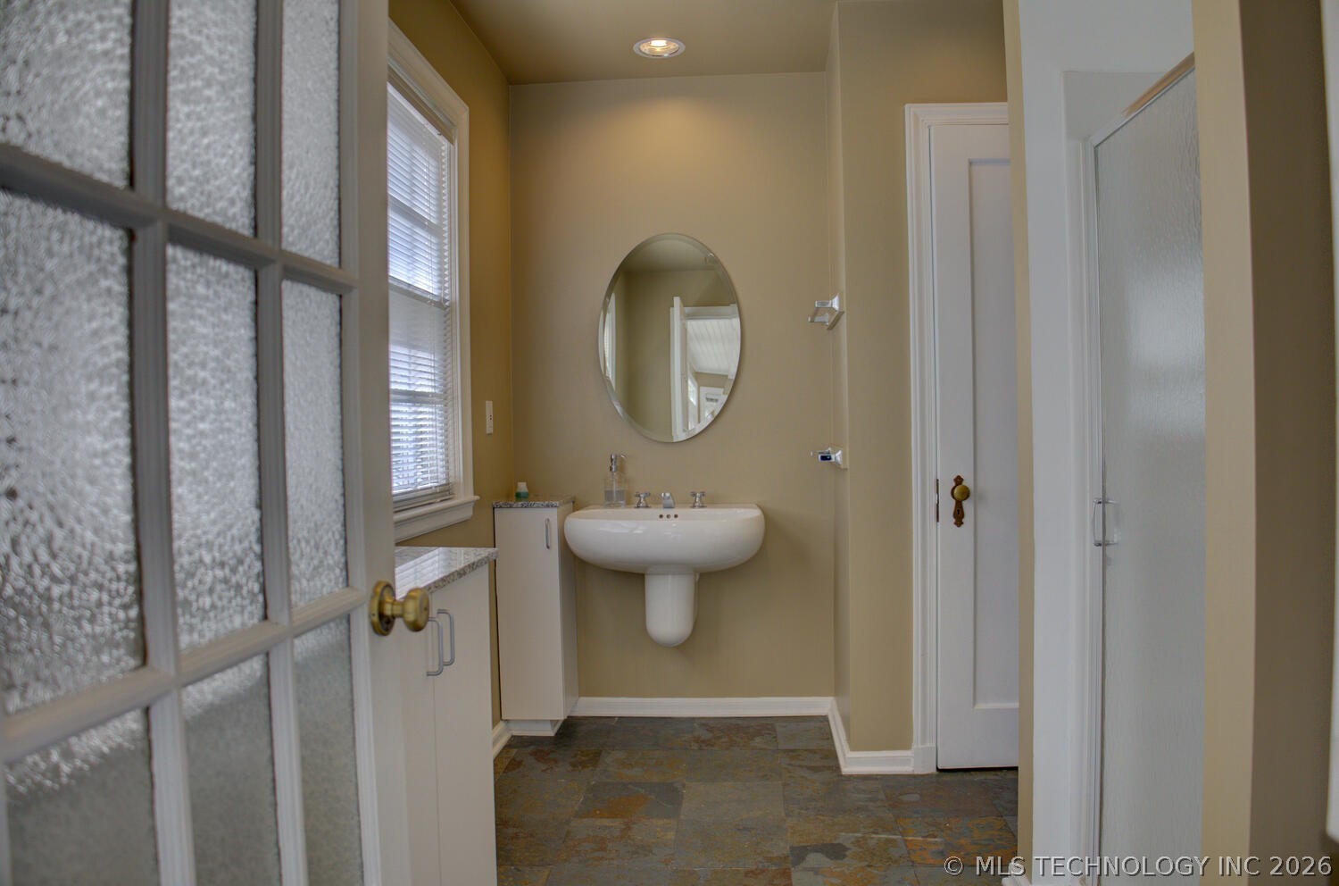 3015 S Madison Avenue Property Photo 26