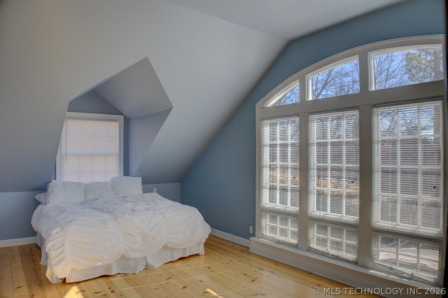 3015 S Madison Avenue Property Photo 34