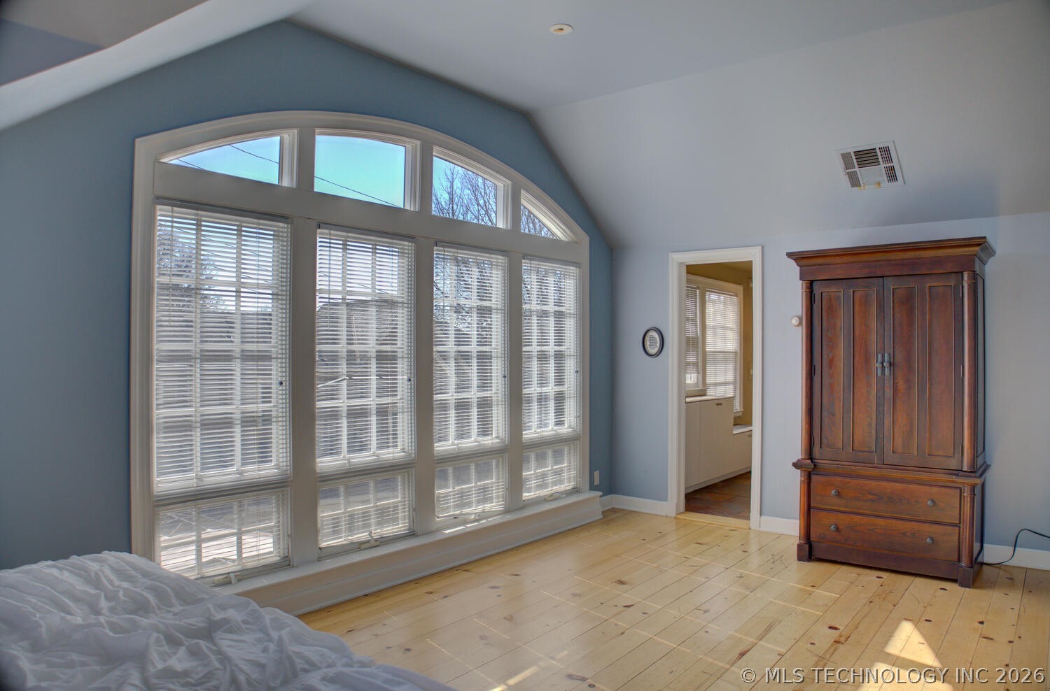 3015 S Madison Avenue Property Photo 35