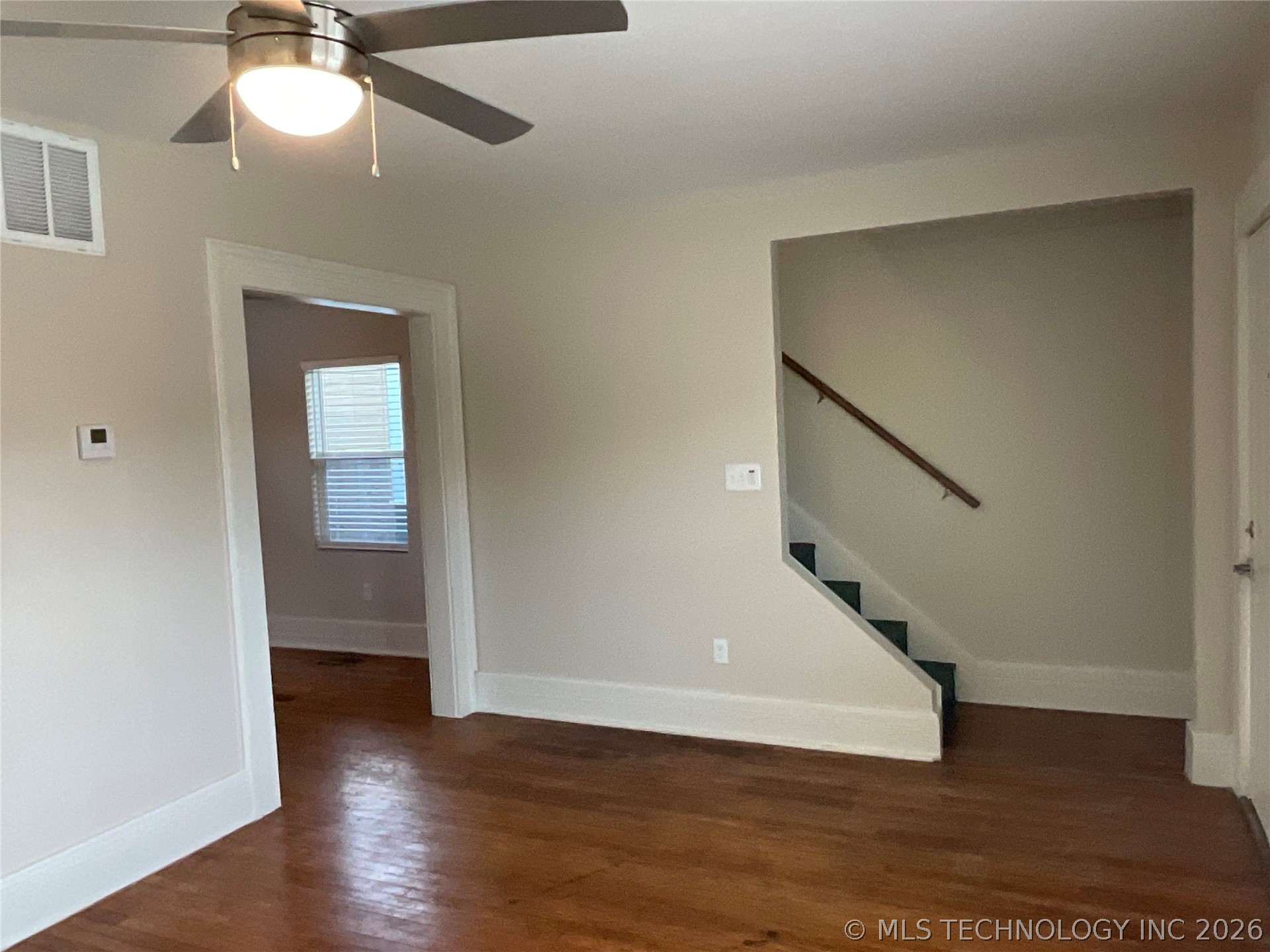 1347 E 6th Street Property Photo 3