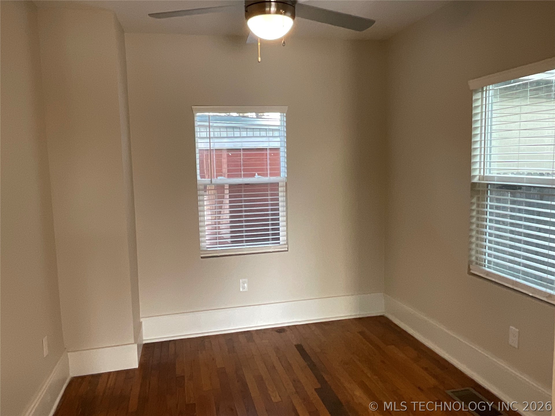 1347 E 6th Street Property Photo 6