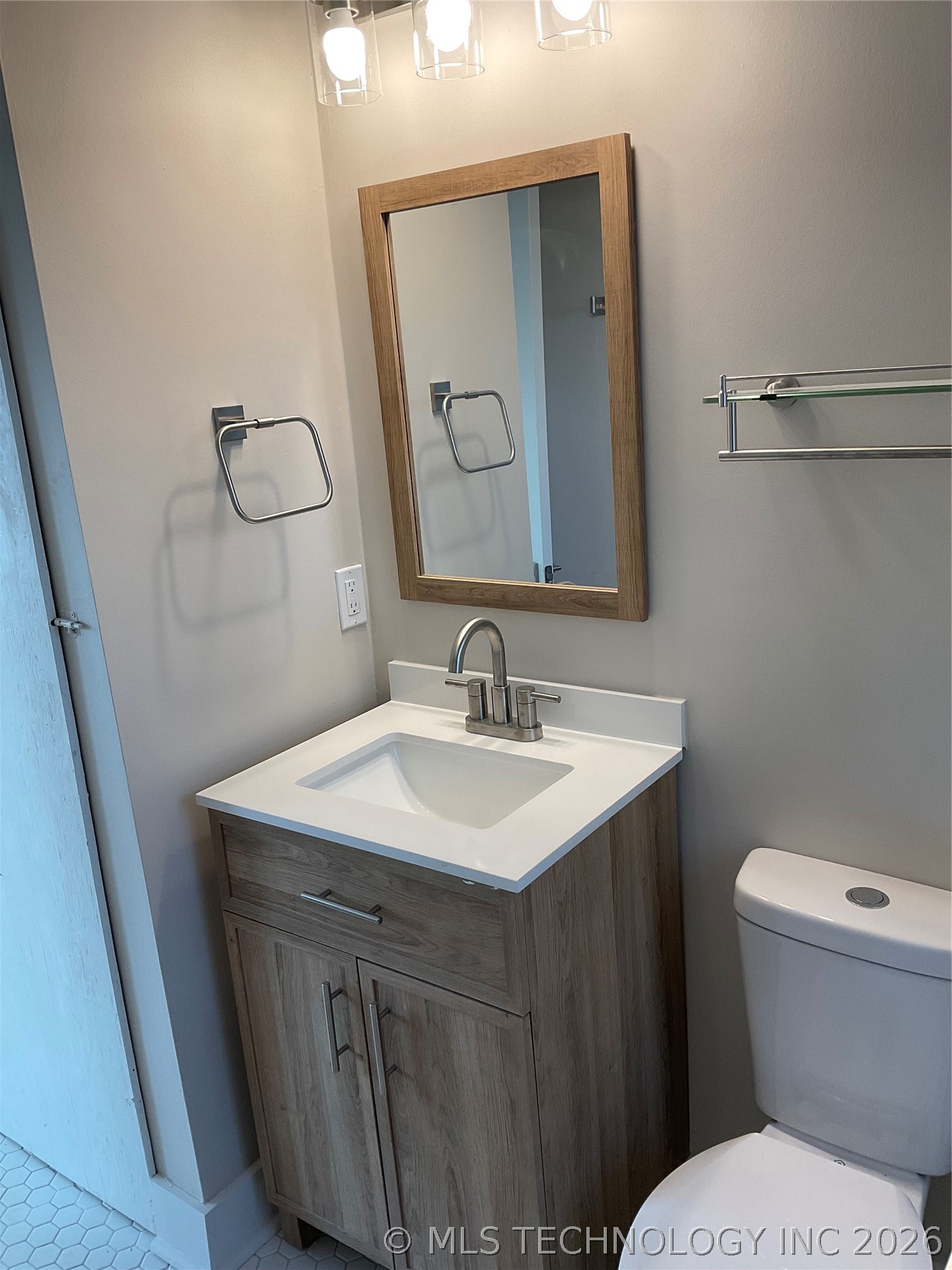 1347 E 6th Street Property Photo 18