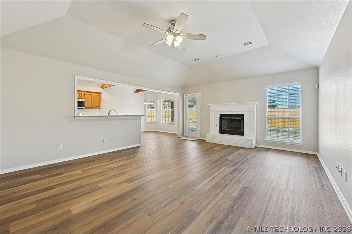 11721 S 104th East Avenue Property Photo 6