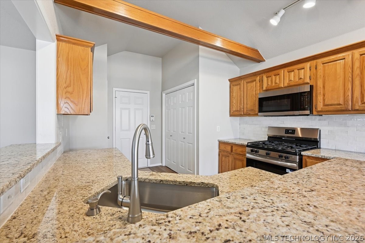 11721 S 104th East Avenue Property Photo 14