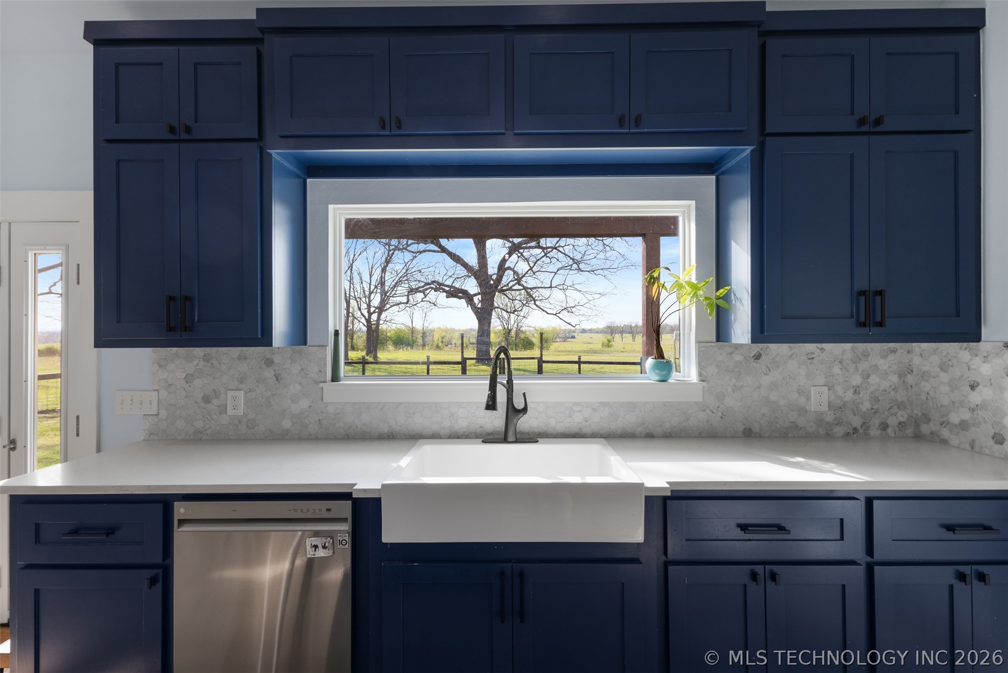 22841 County Road 3620 Property Photo 22