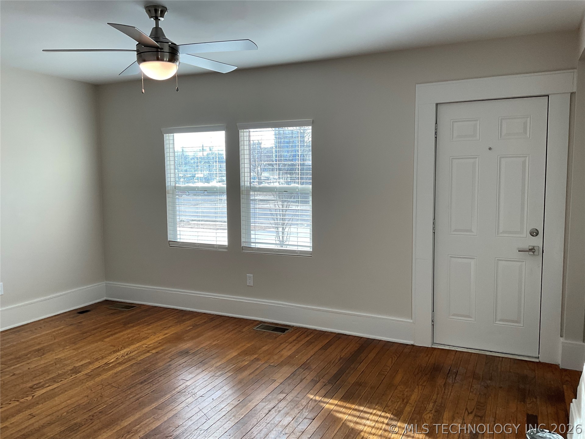 1345 E 6th Street Property Photo 3