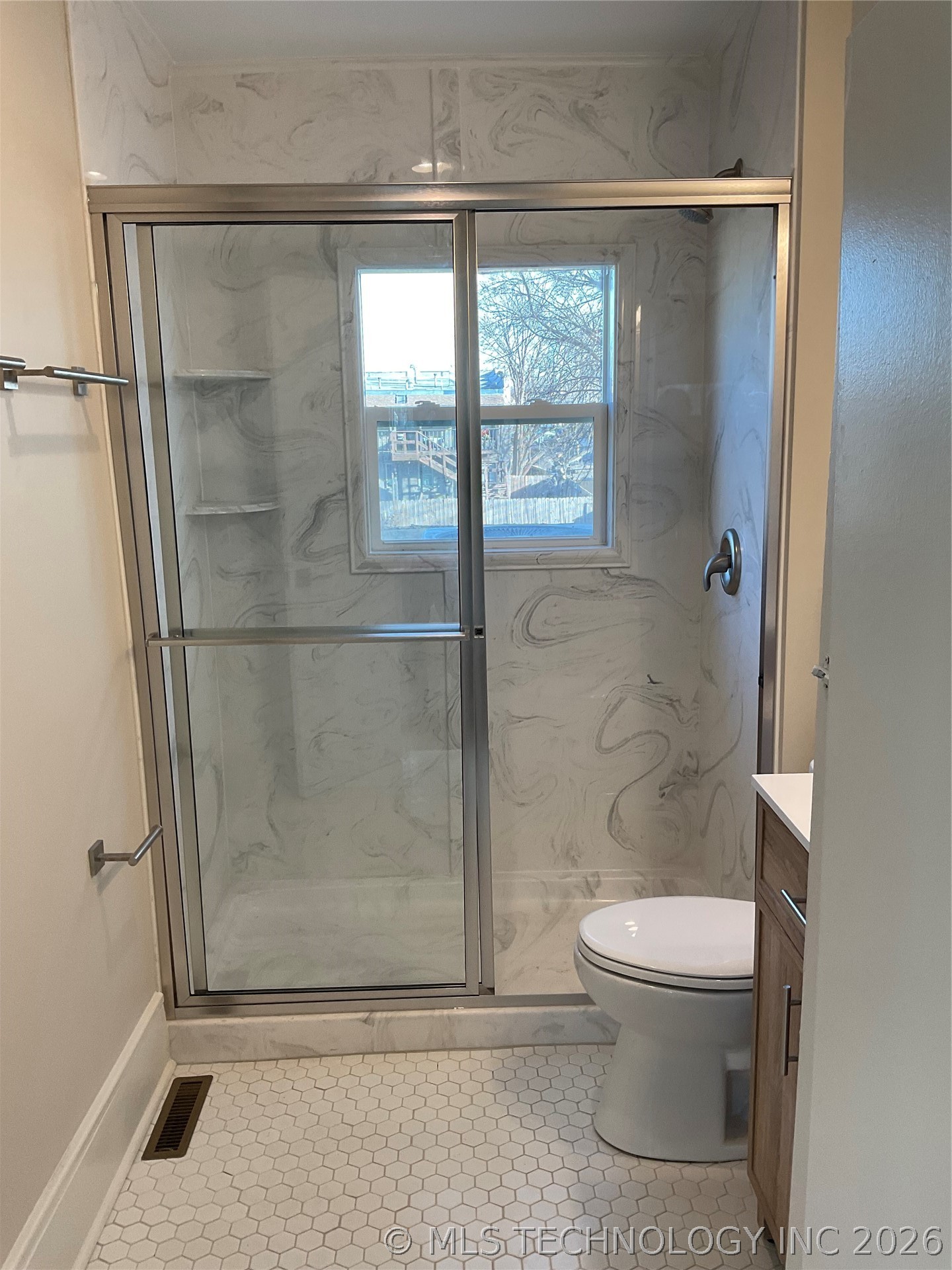 1345 E 6th Street Property Photo 18