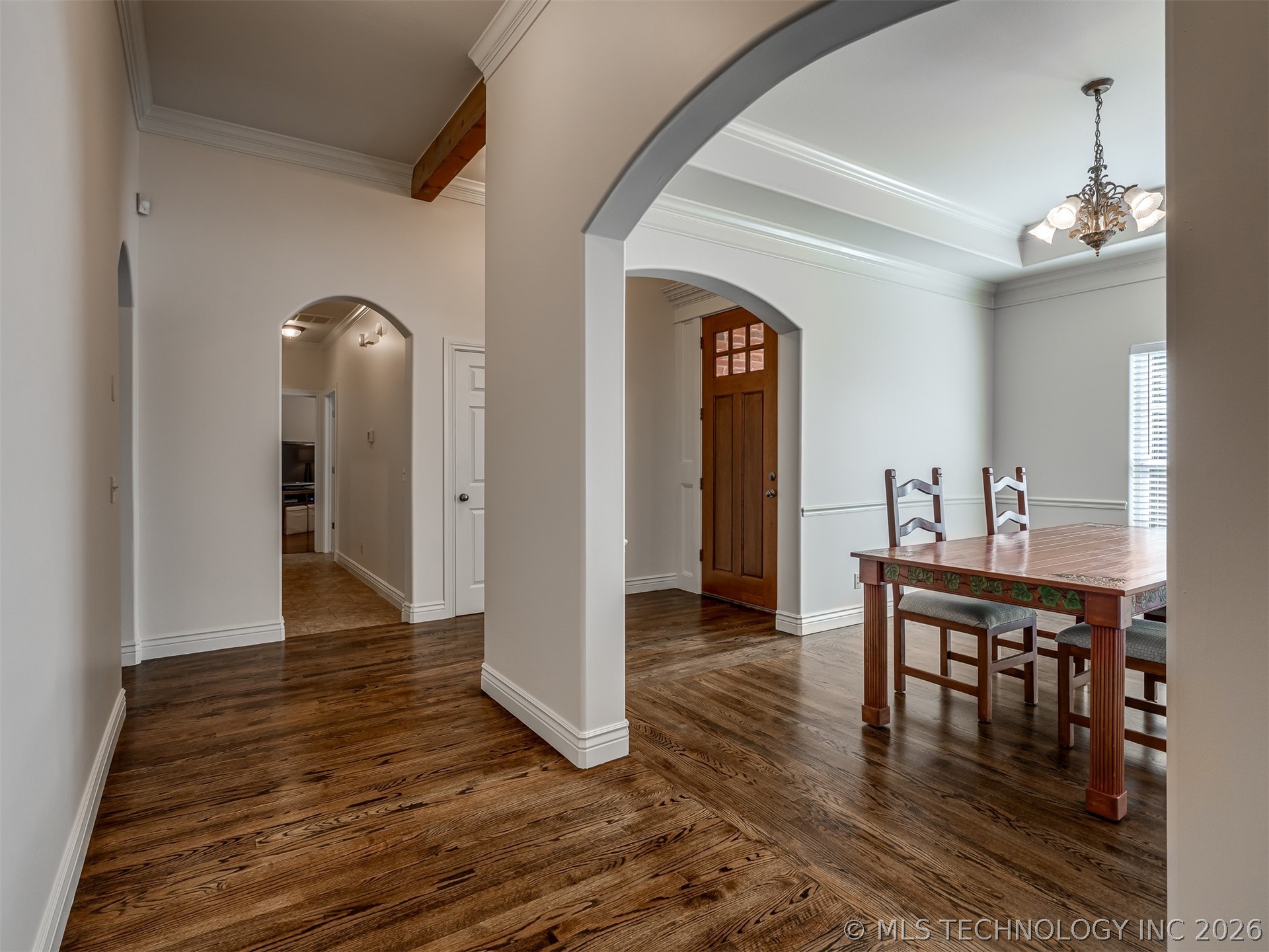 10136 S 77th East Place Property Photo 6