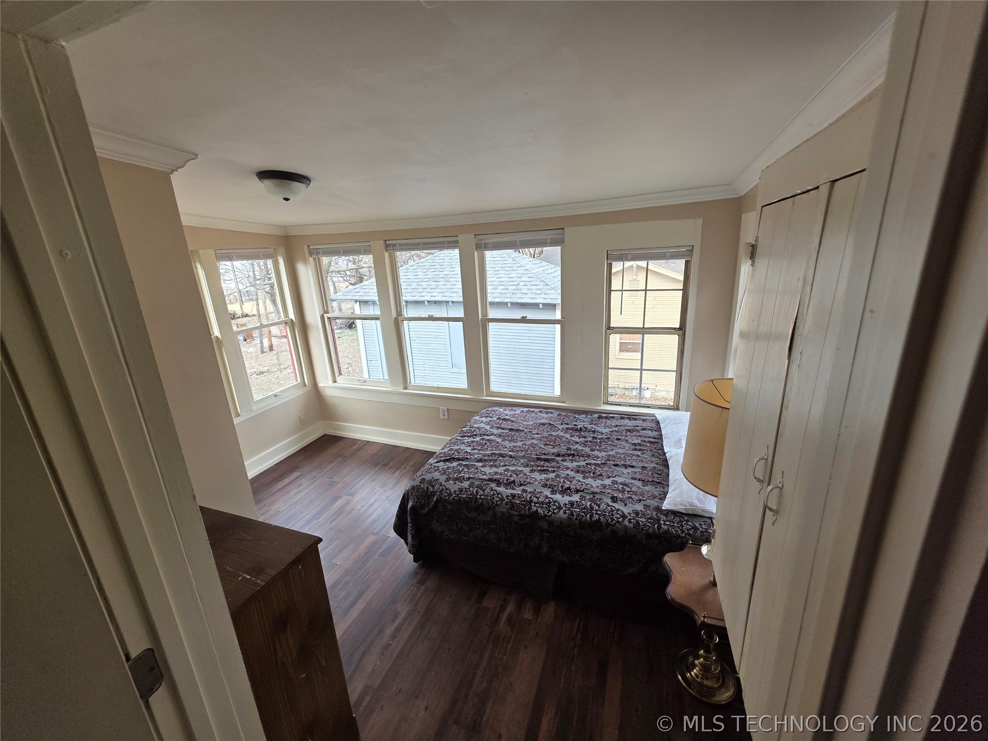 1602 W Broadway Street Property Photo 12