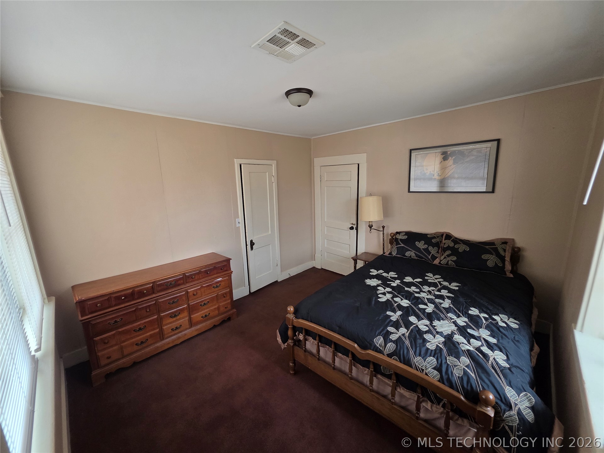 1602 W Broadway Street Property Photo 14
