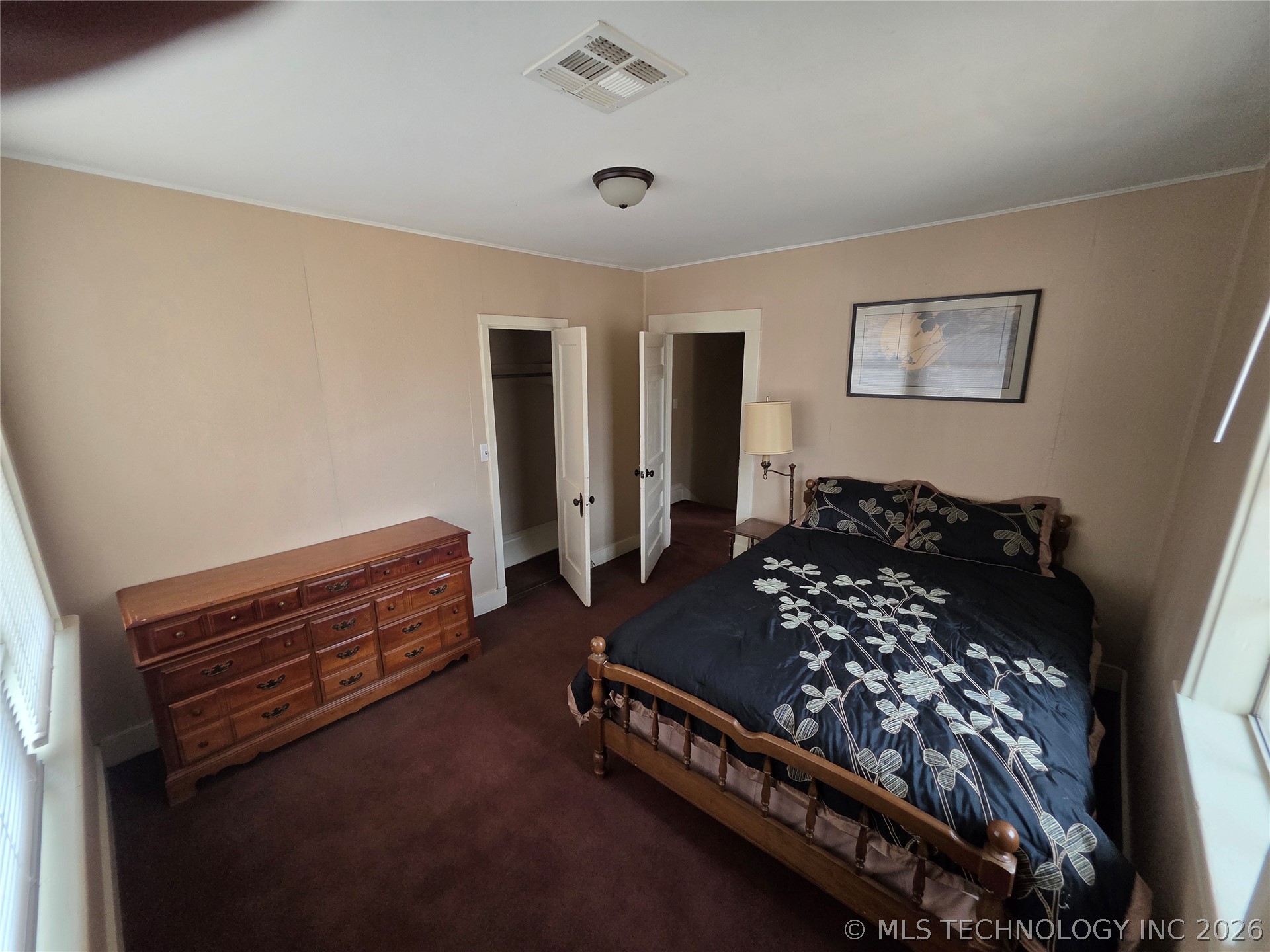 1602 W Broadway Street Property Photo 15