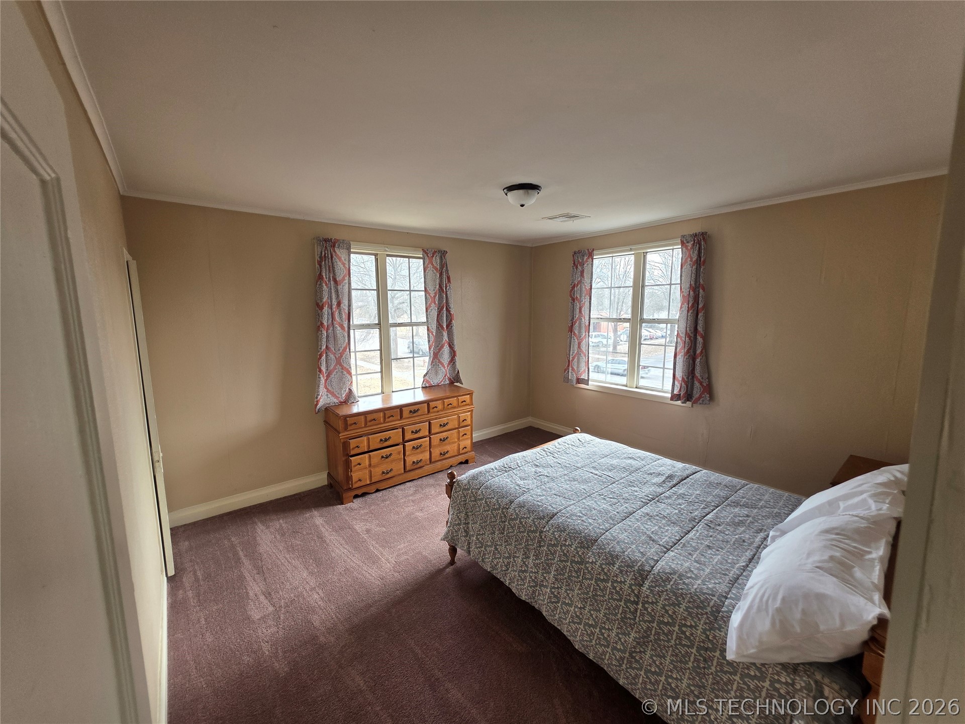 1602 W Broadway Street Property Photo 16