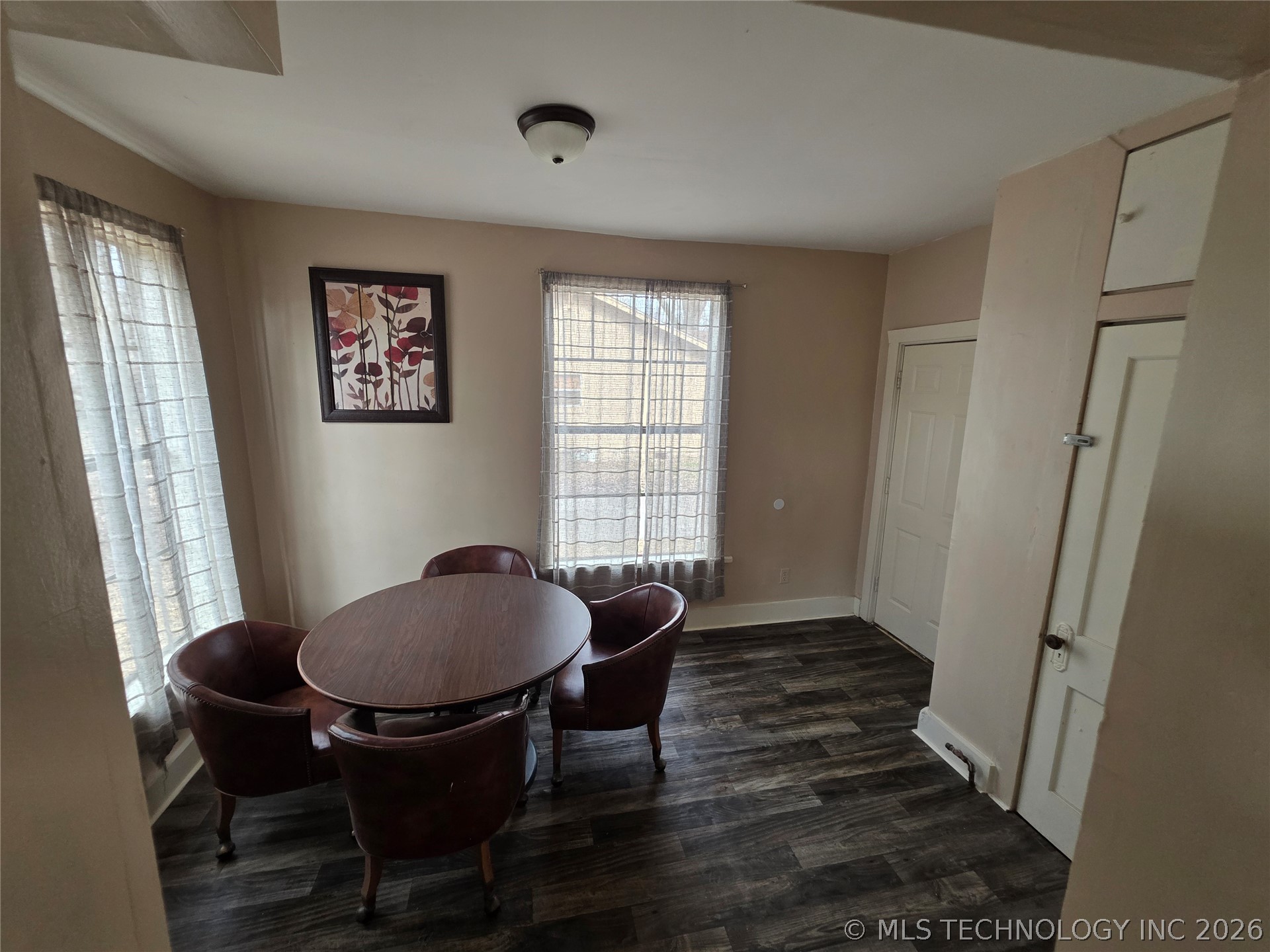 1602 W Broadway Street Property Photo 24
