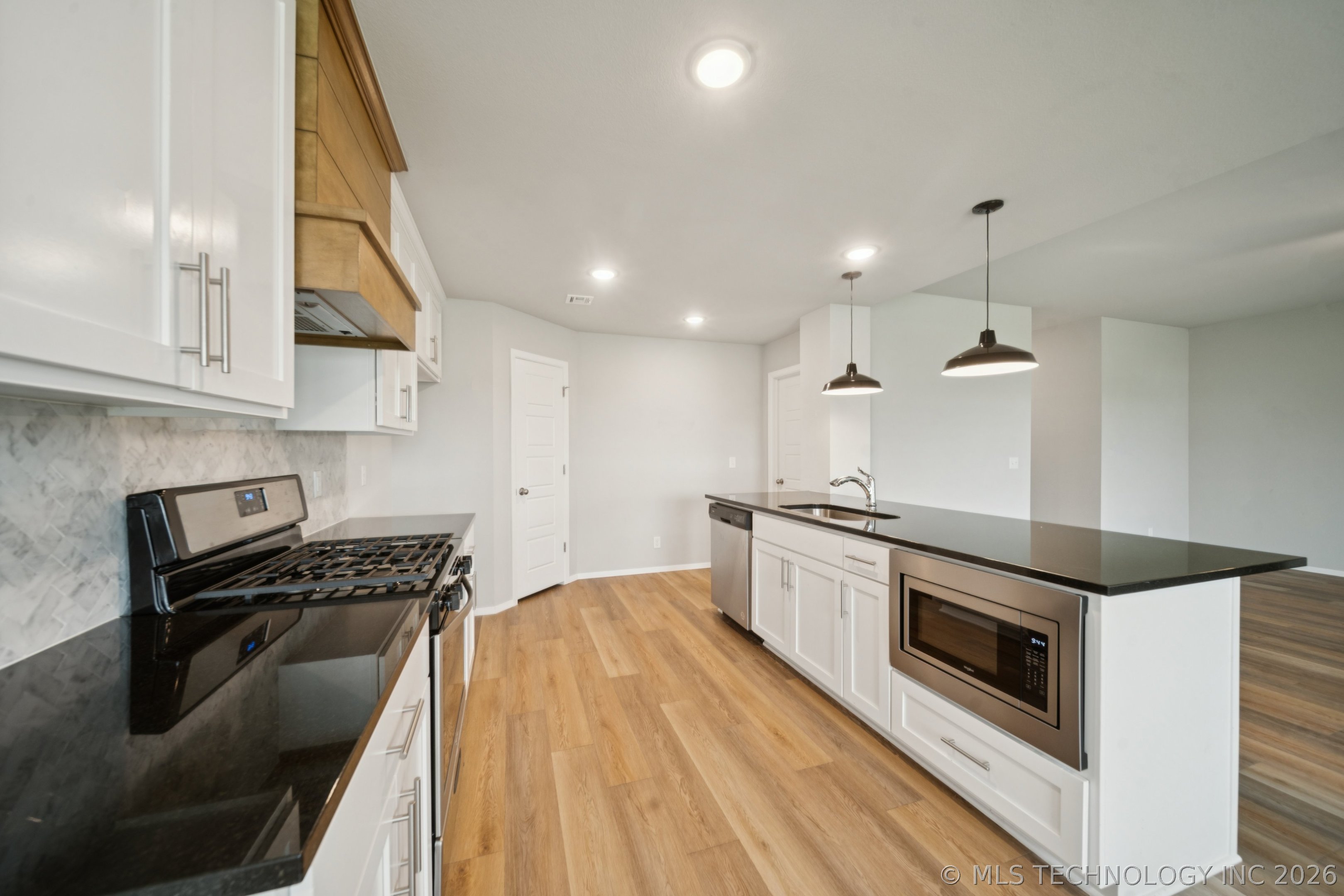 7404 E 89th Place North Property Photo 13