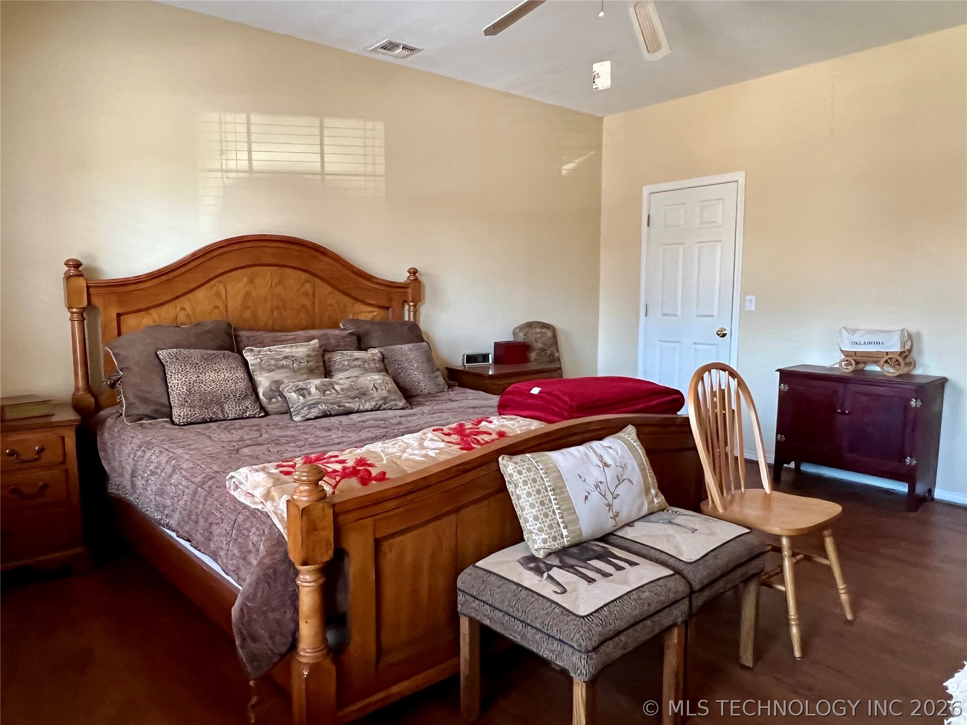 7022 Canadian Drive Property Photo 8
